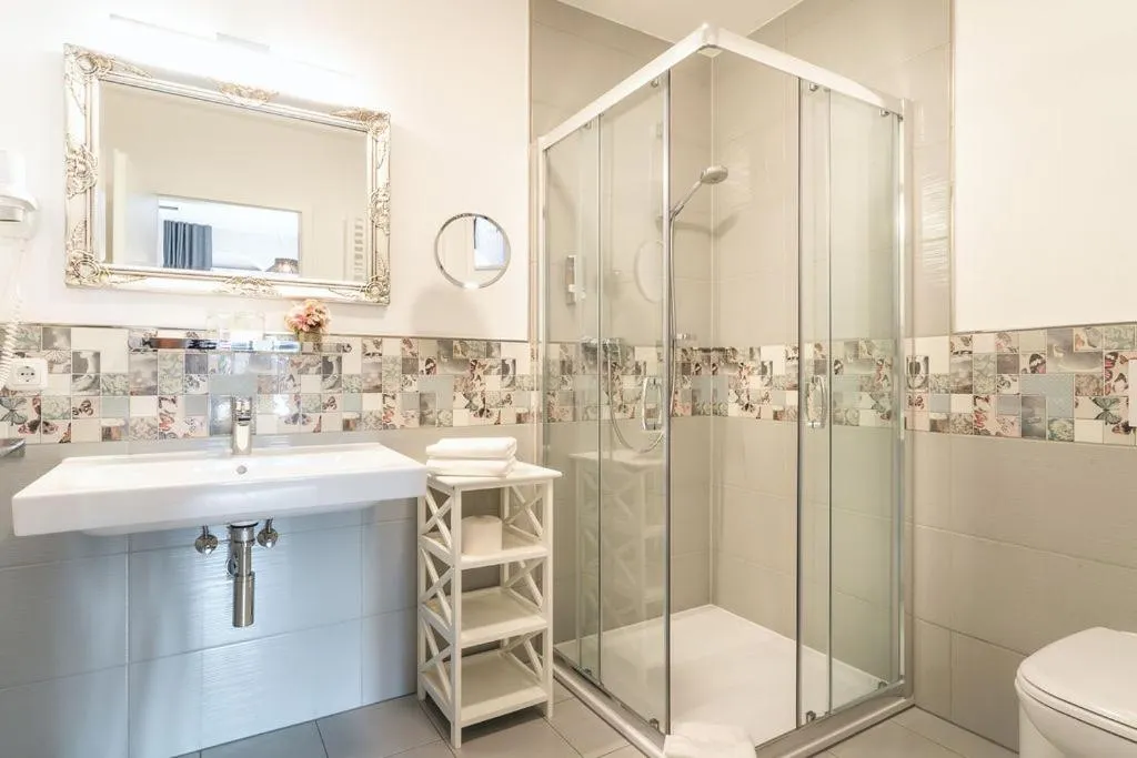 Bathroom in Pirnscher Hof - Hotel Garni