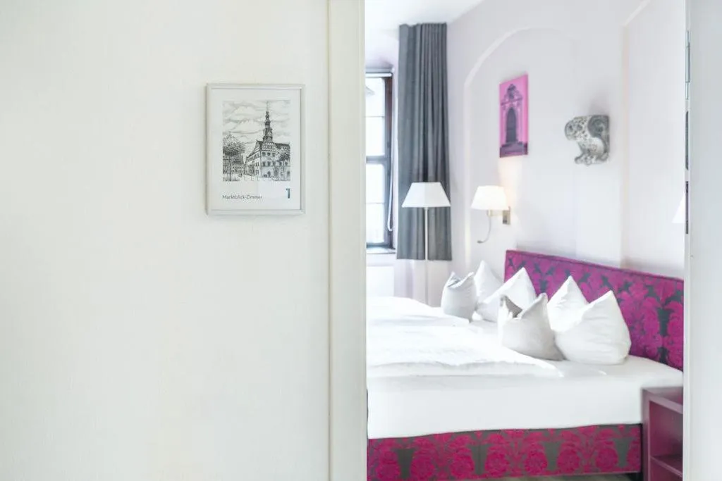 Photo of the whole room, Bed in Pirnscher Hof - Hotel Garni