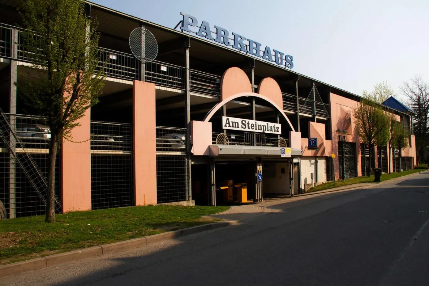 Parking in Pirnscher Hof - Hotel Garni