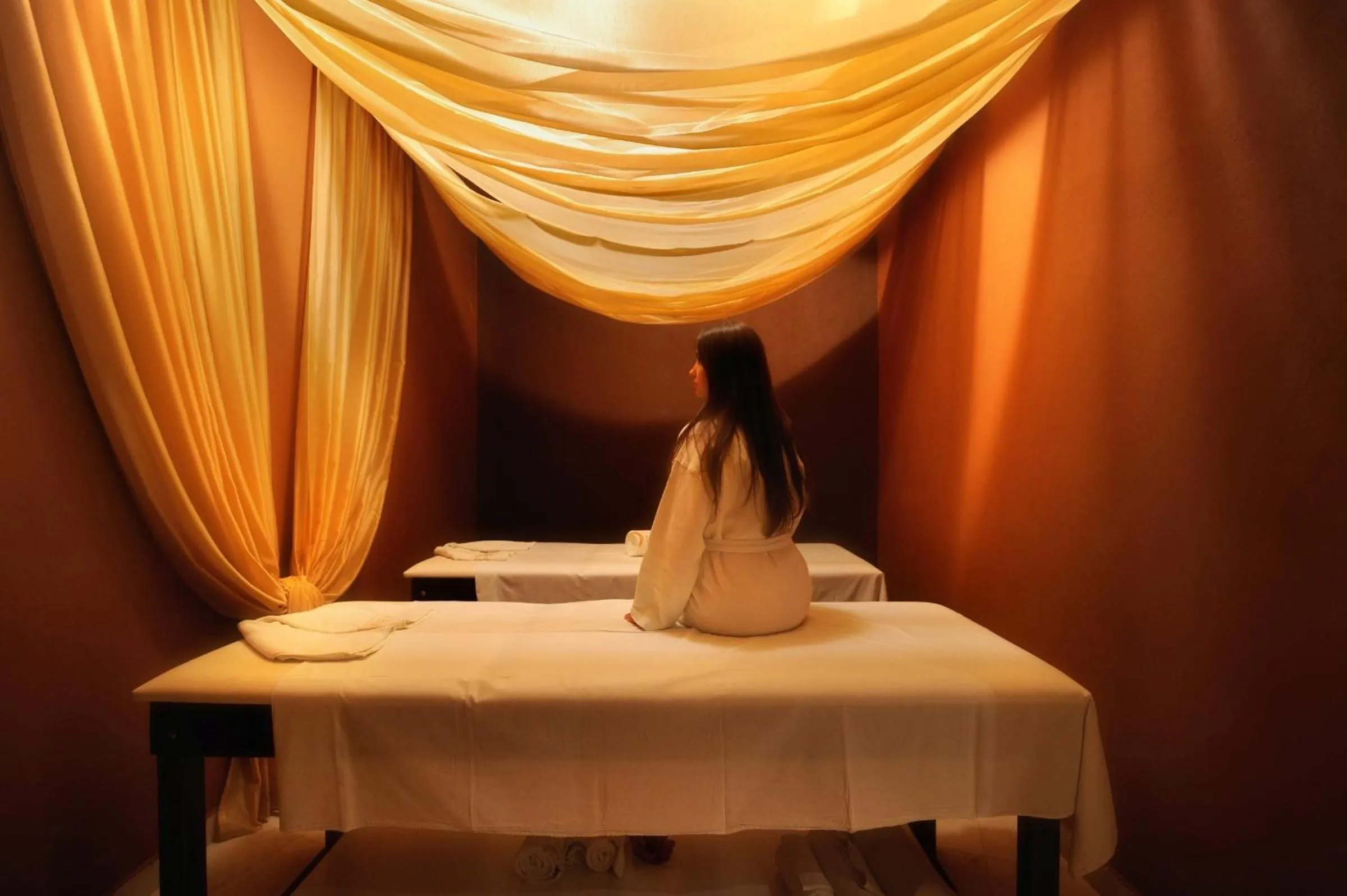 Massage in Istion Club & Spa