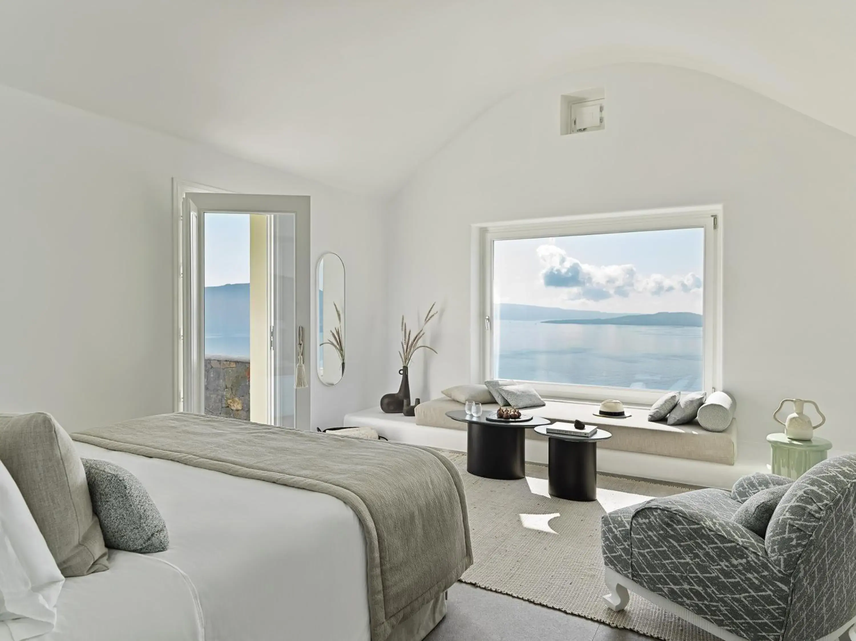 Bed in Canaves Oia Suites - Small Luxury Hotels of the World Bed in Canaves Oia Suites - Small Luxury Hotels of the World