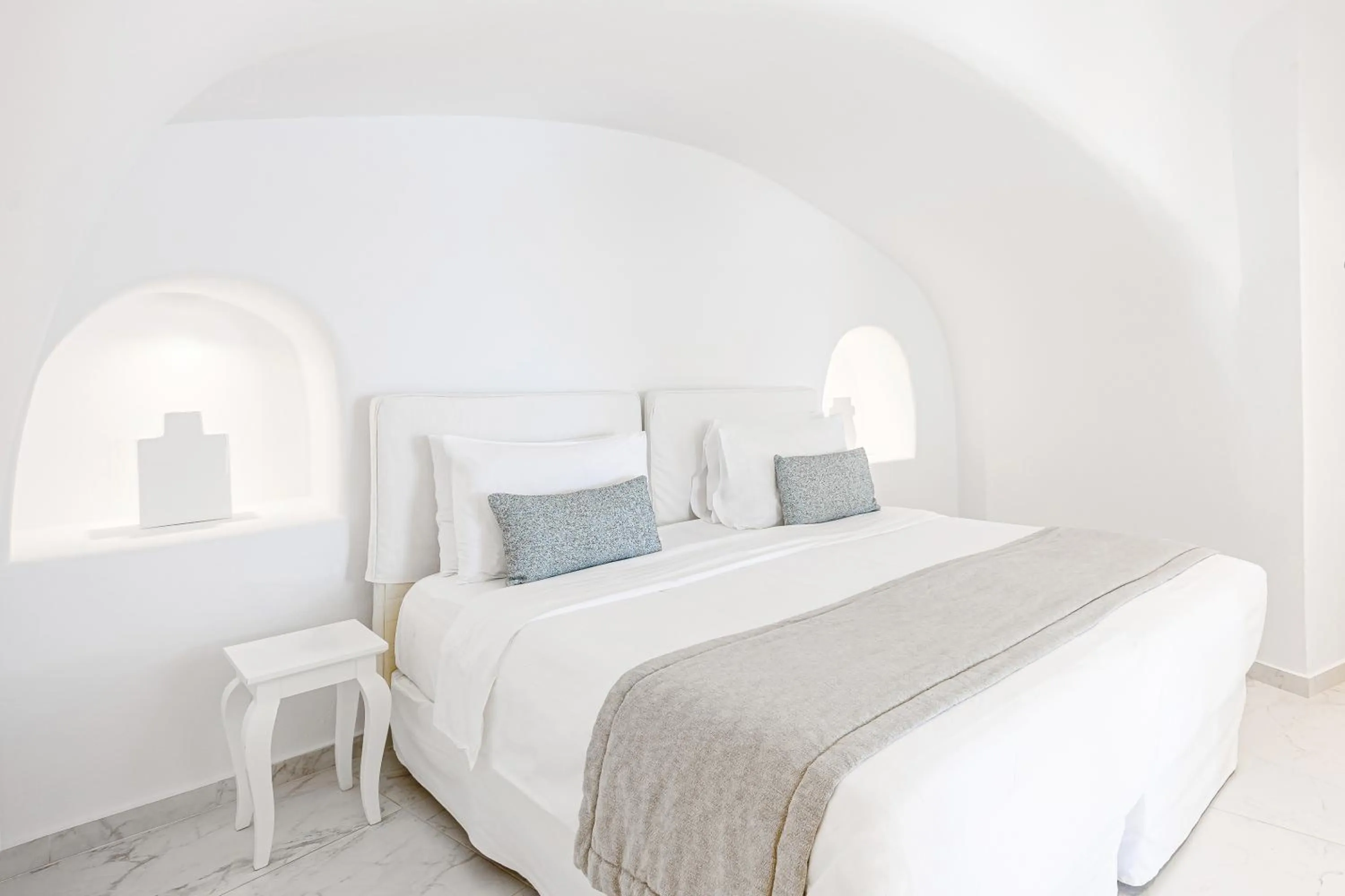 Bed in Canaves Oia Suites - Small Luxury Hotels of the World