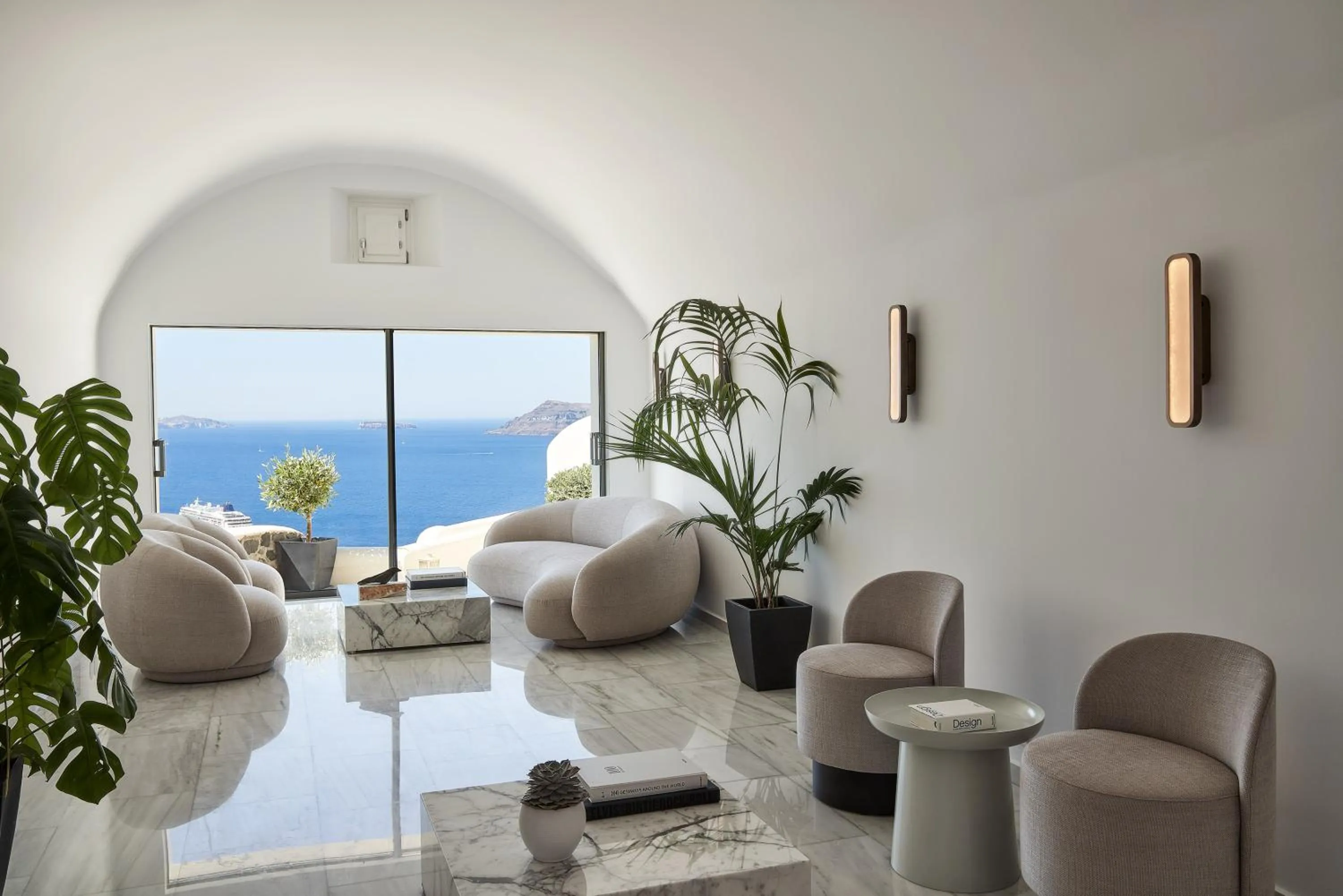 Lobby or reception in Canaves Oia Suites - Small Luxury Hotels of the World
