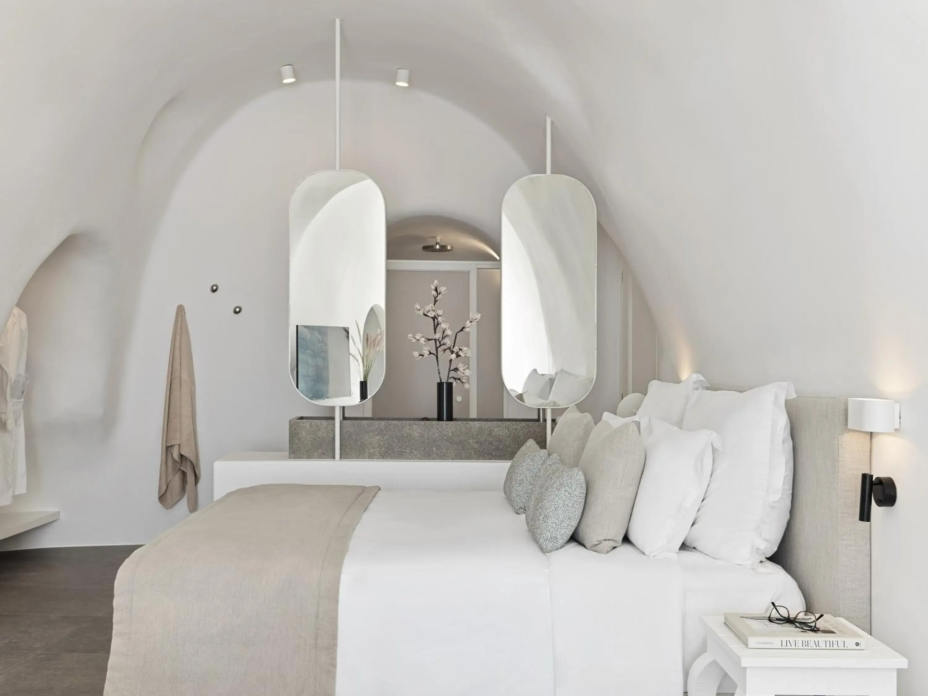 Bed in Canaves Oia Suites - Small Luxury Hotels of the World Bed in Canaves Oia Suites - Small Luxury Hotels of the World