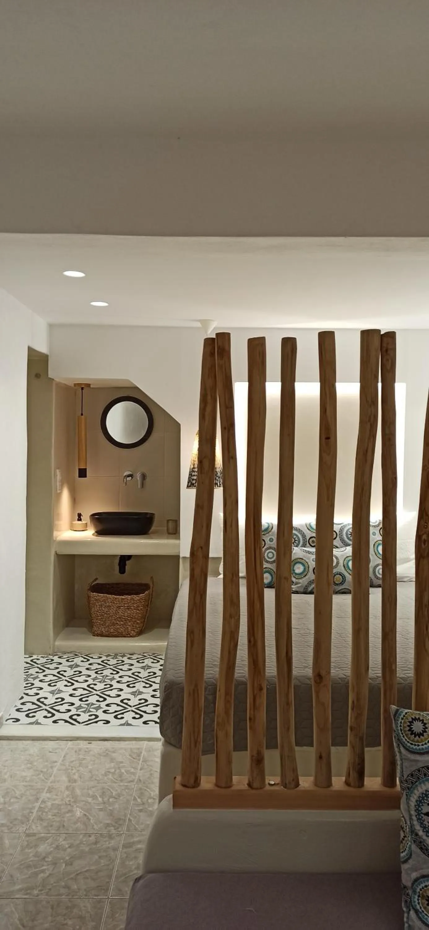 Sea View Apartments & Studios