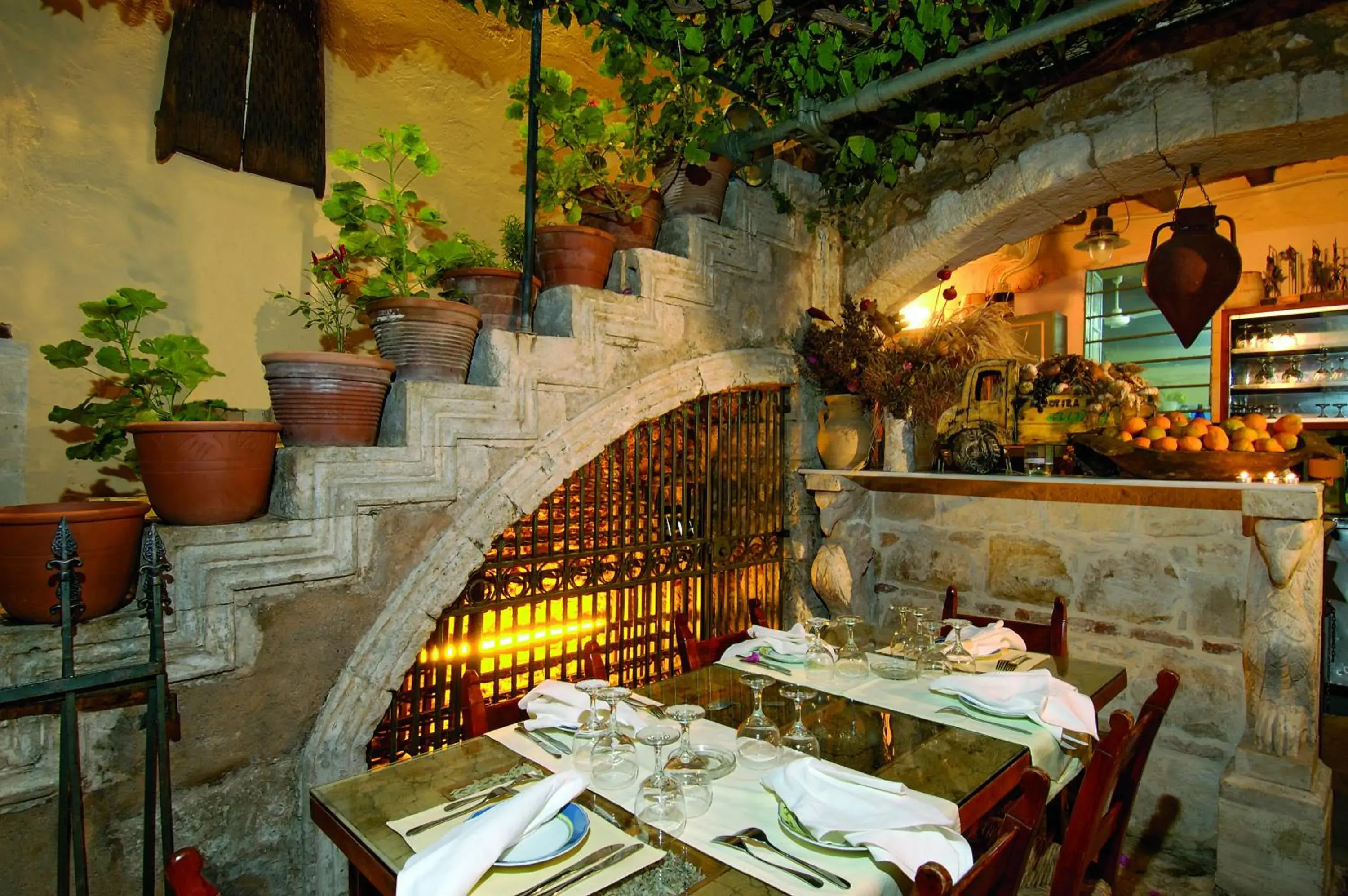 Restaurant/places to eat in Avli Lounge Apartments Restaurant/places to eat in Avli Lounge Apartments