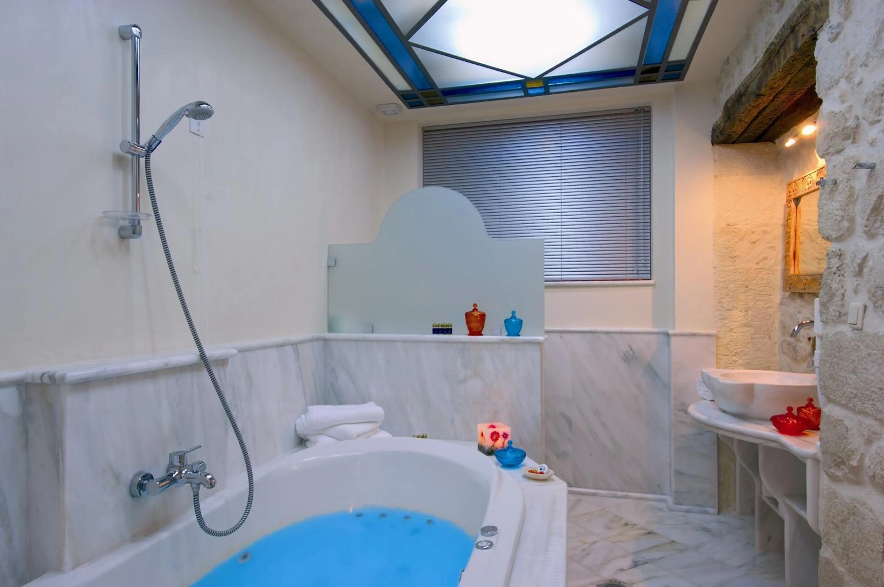 Bathroom in Avli Lounge Apartments