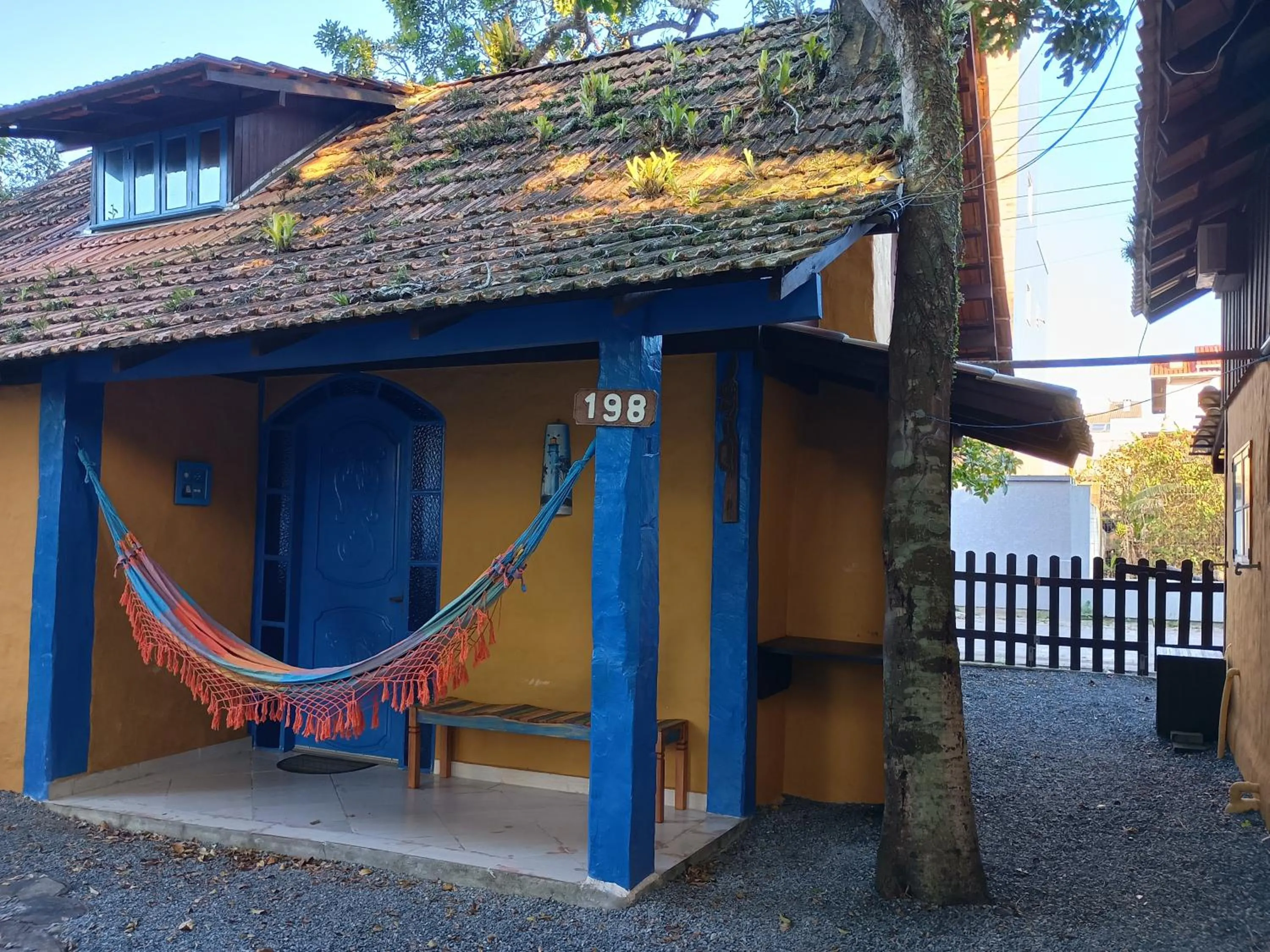 Chalés no centro de Bombinhas