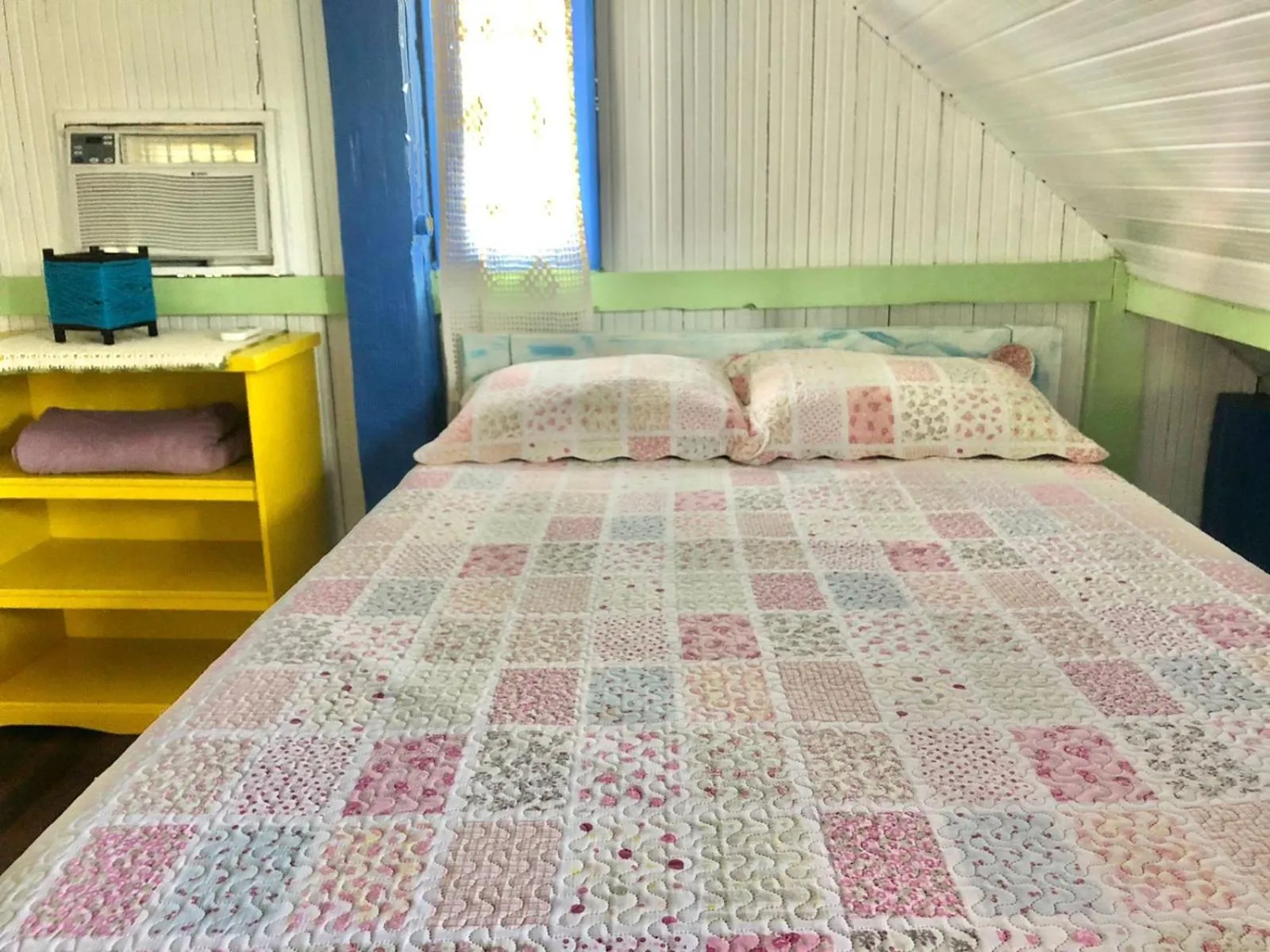 Bed in Chalés no centro de Bombinhas