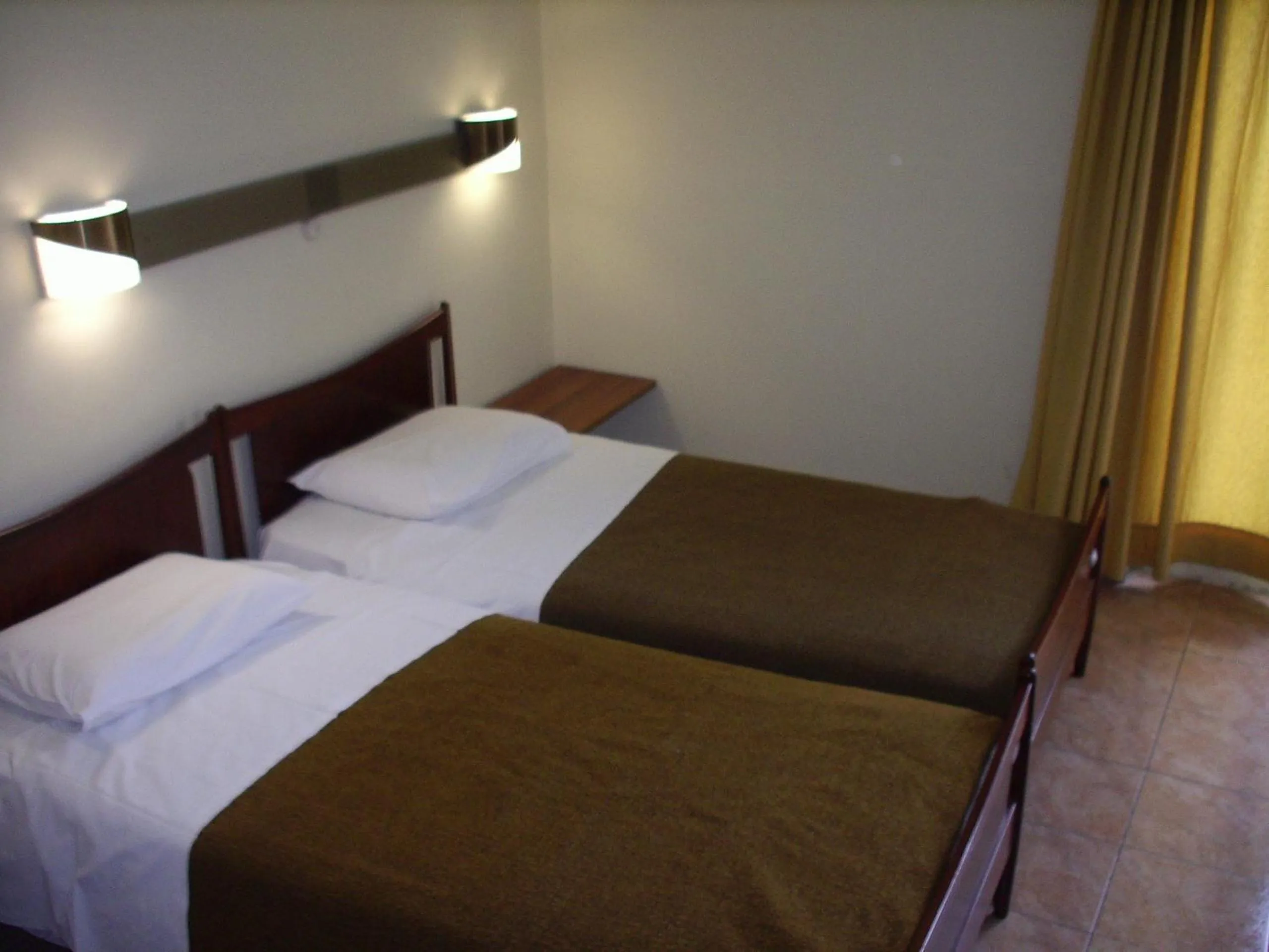 Bed in Claridge Hotel