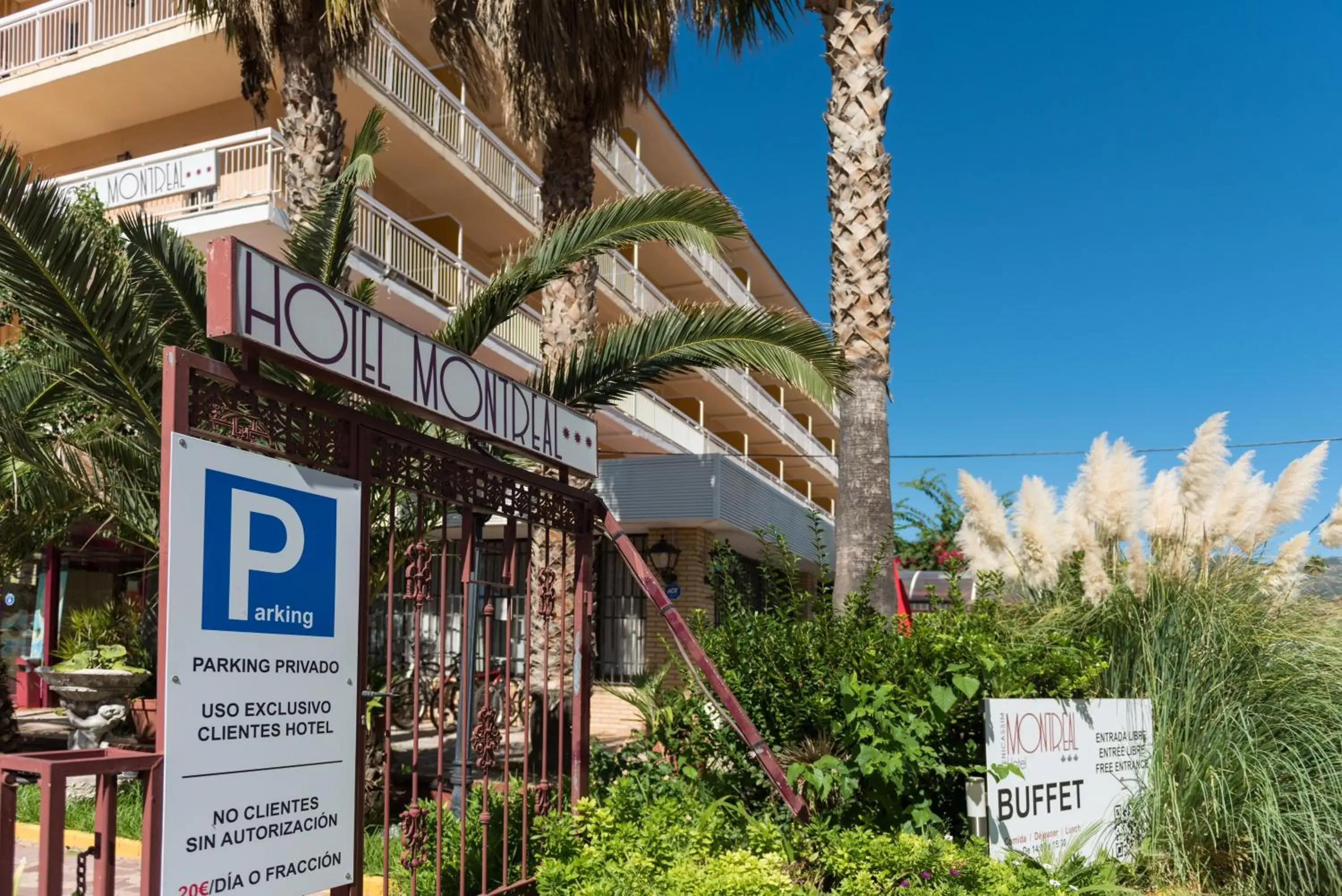 Property building in Montreal Property building in Montreal