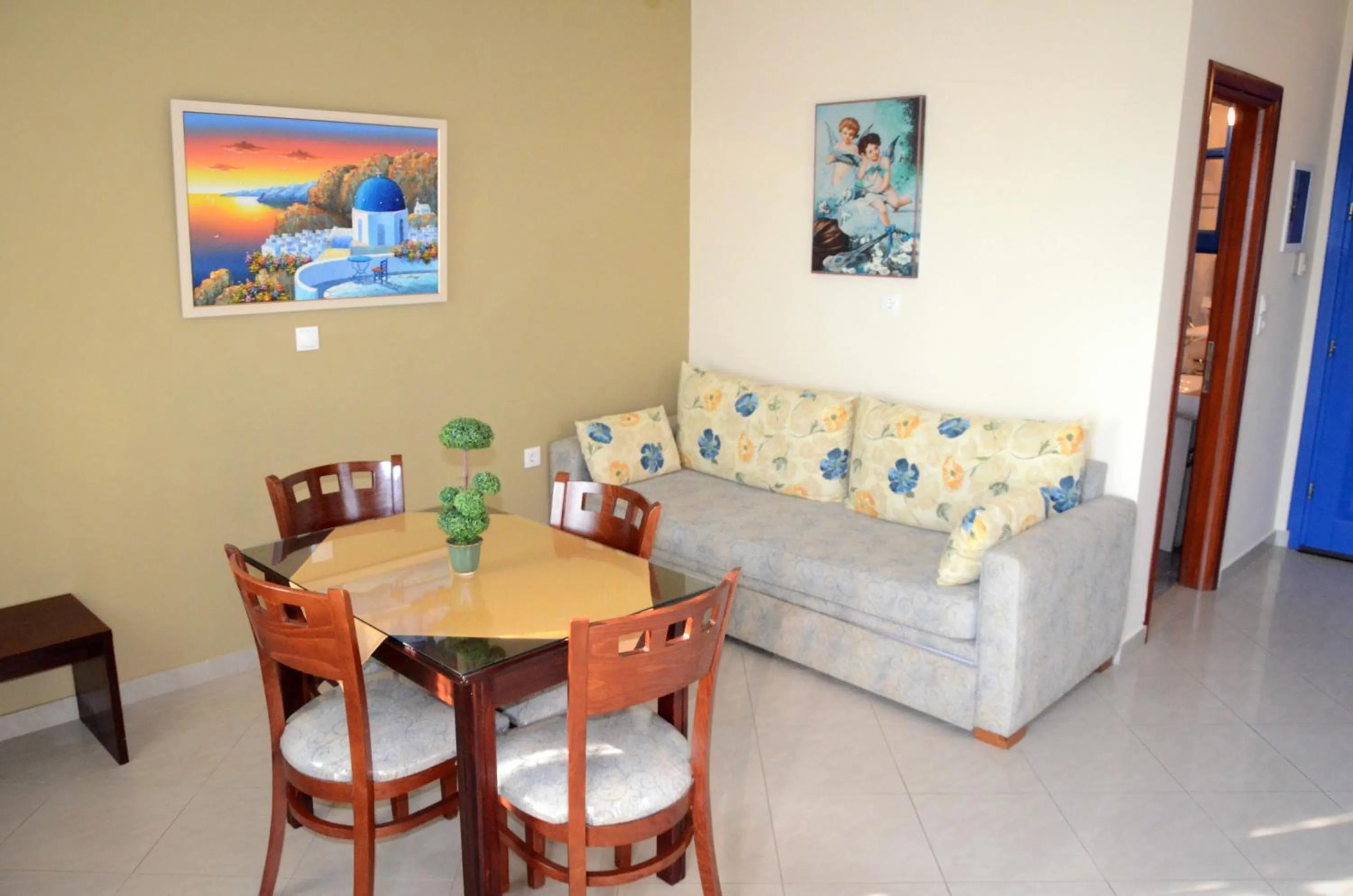 Living room in Alkioni Hotel