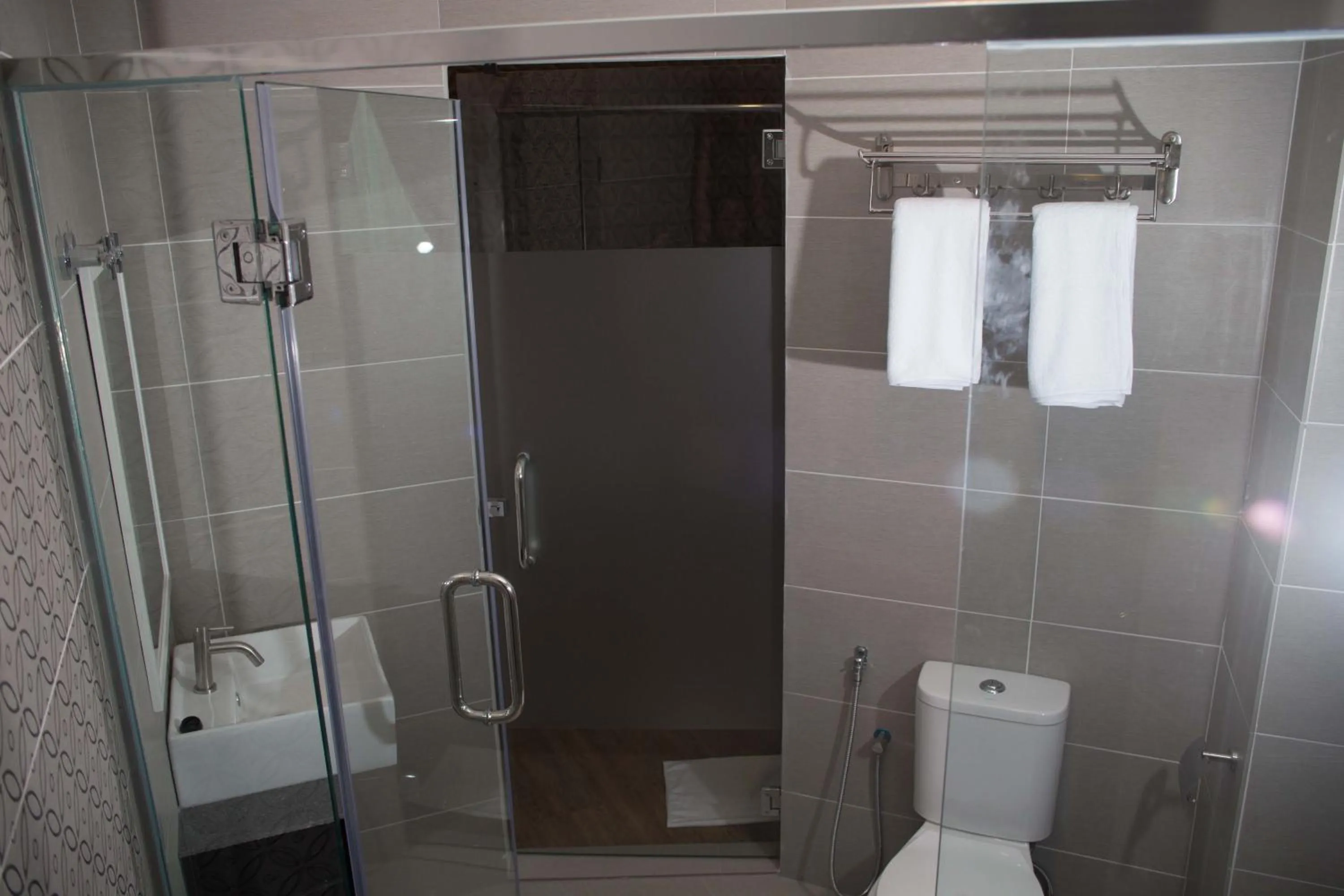 Bathroom in Qlassic Hotel