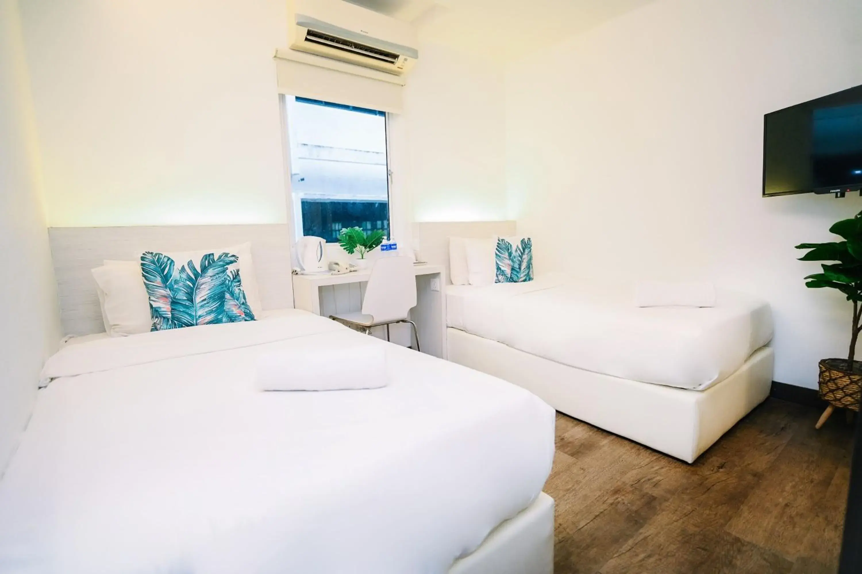 Standard Twin Room in Swing & Pillows - KL Cheras Maluri Standard Twin Room in Swing & Pillows - KL Cheras Maluri