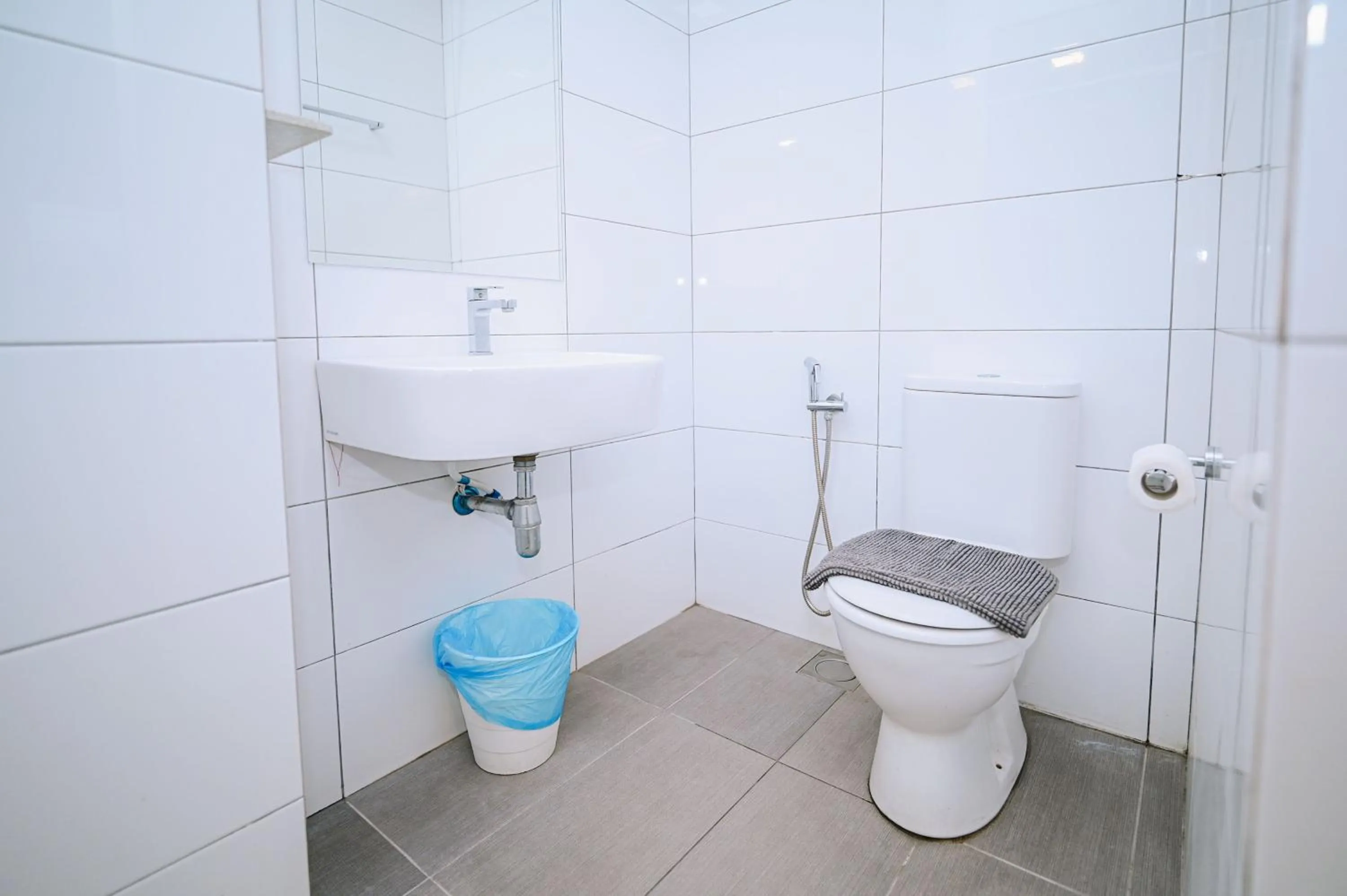 Swing & Pillows - KL Cheras Maluri