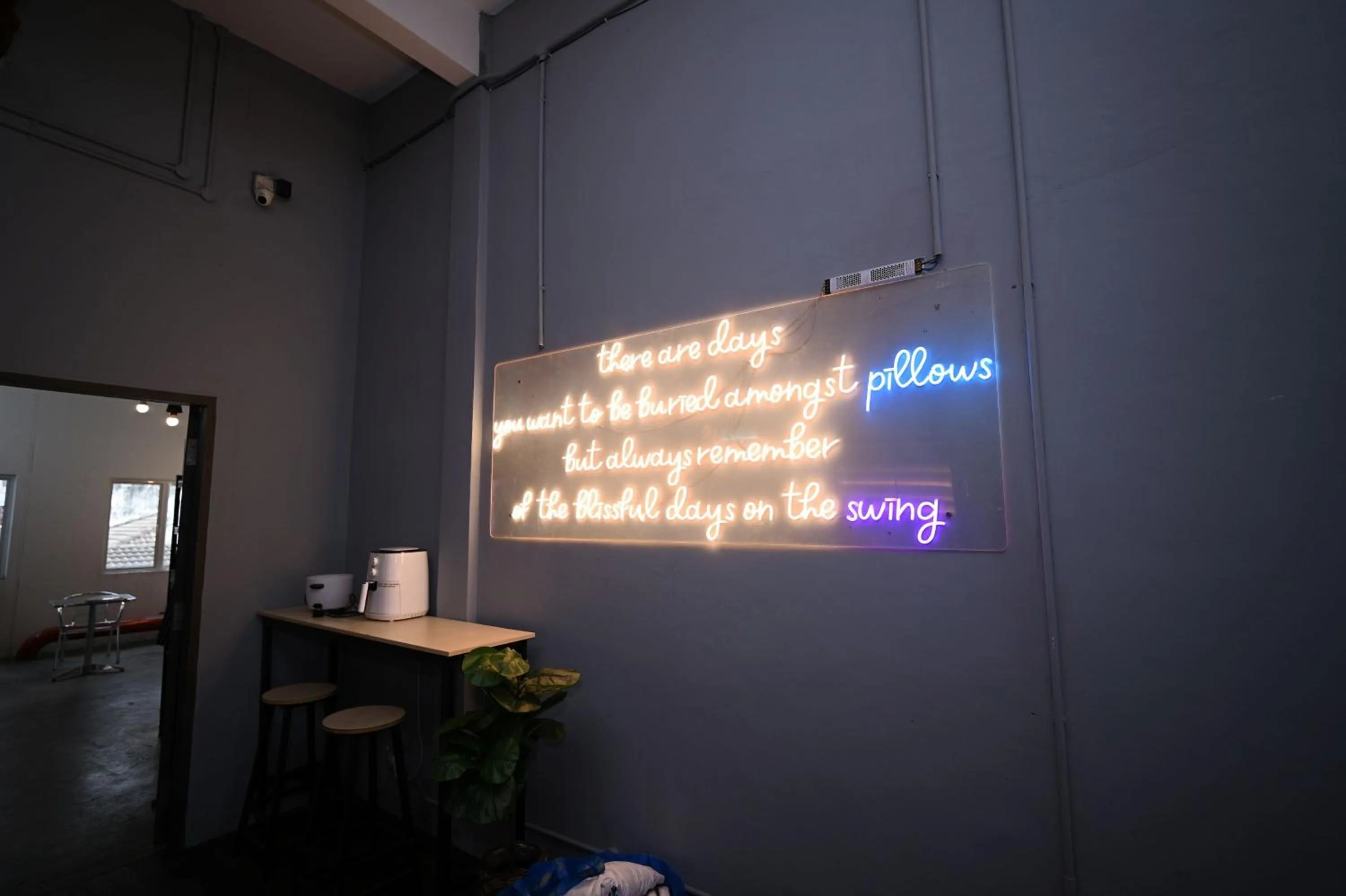 Swing & Pillows - KL Cheras Maluri