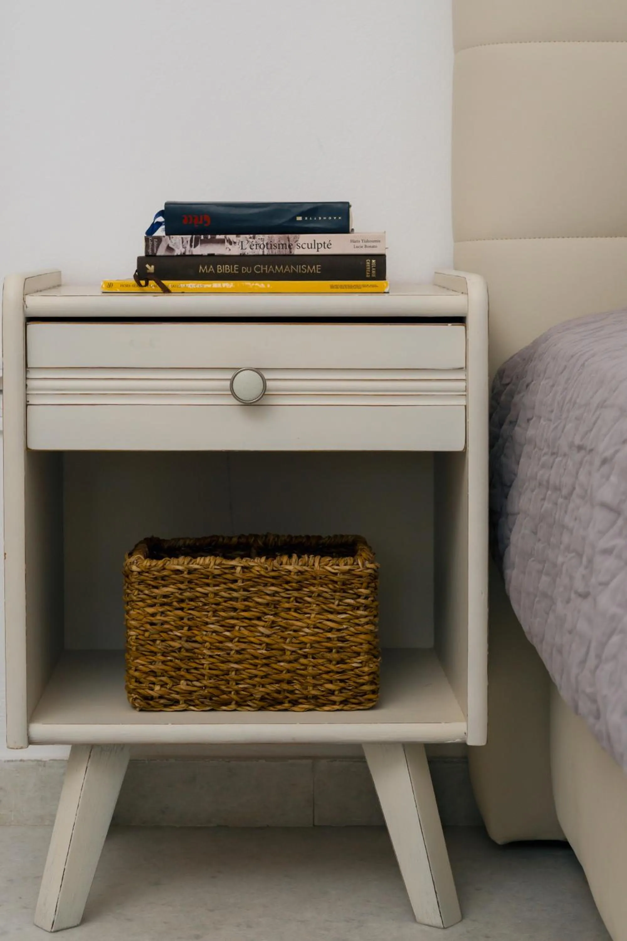 Decorative detail in Scala Apartments