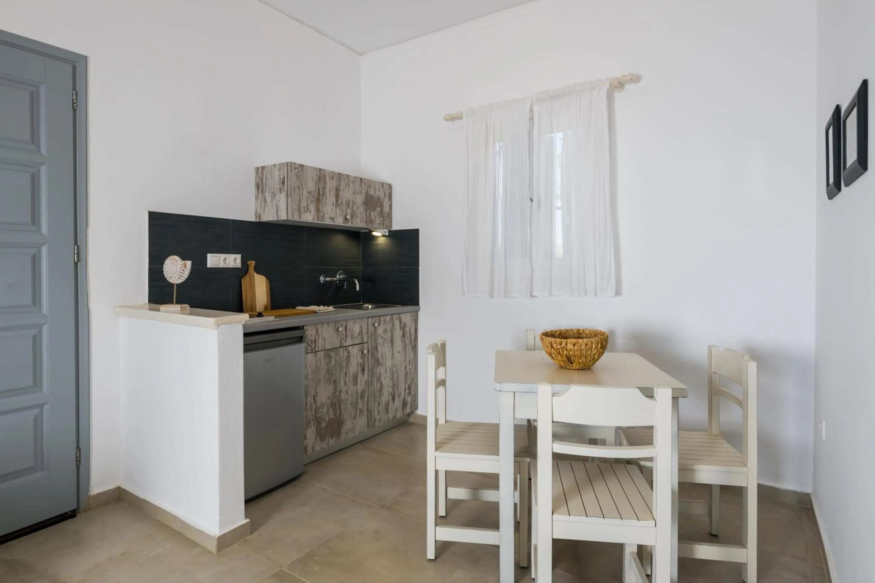 Seating area in Scala Apartments