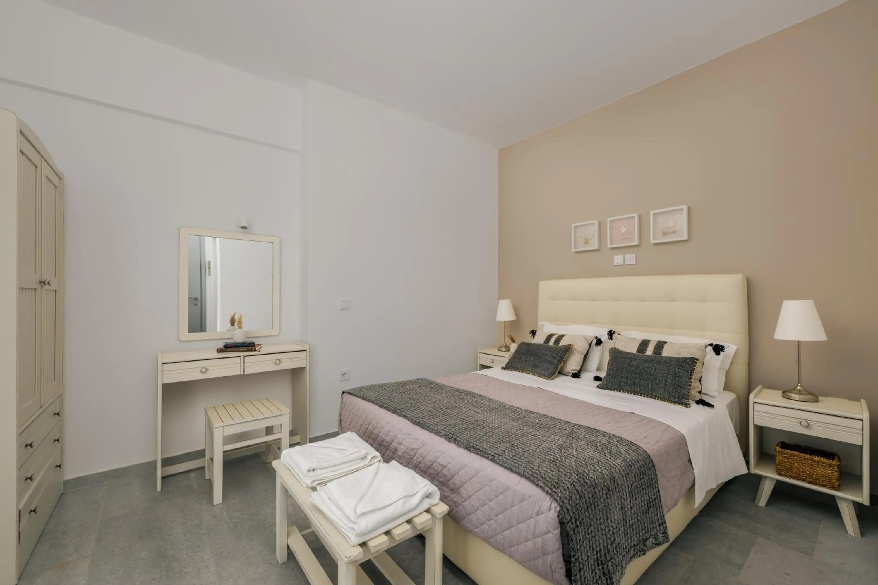Bed in Scala Apartments