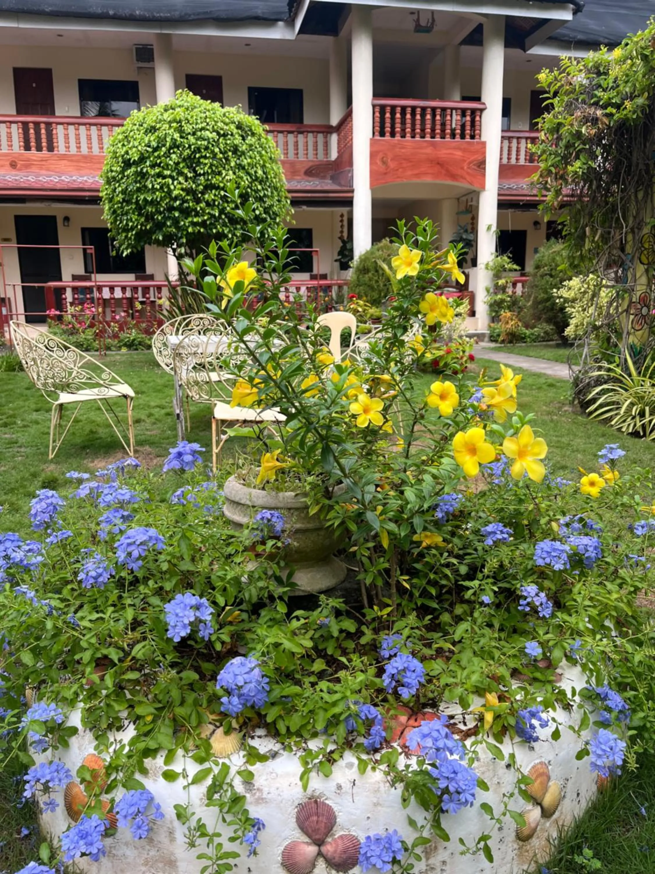 Property building in SUNSHINE PARADISE Inn