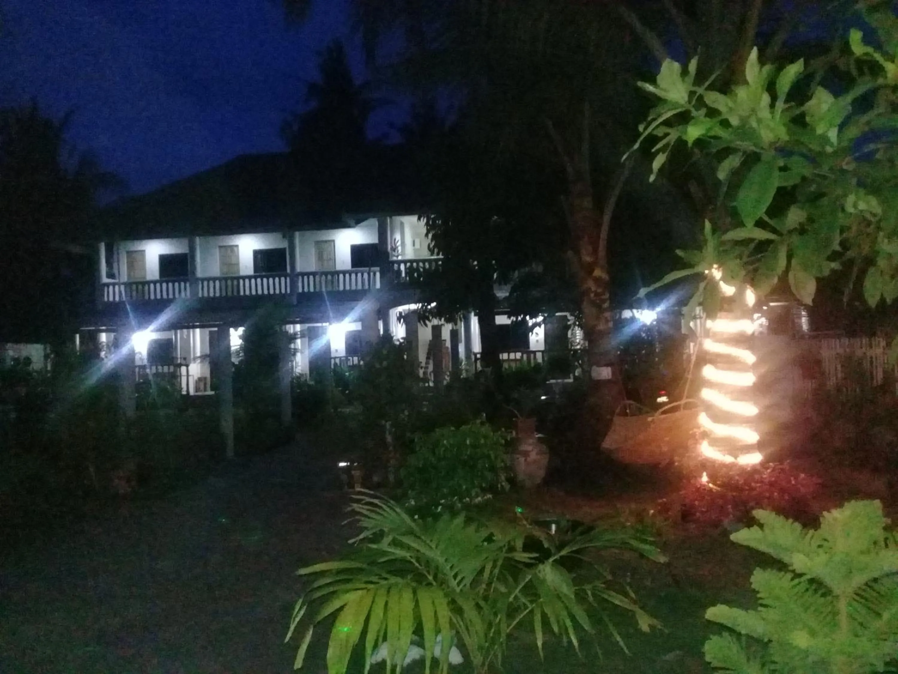 Garden in SUNSHINE PARADISE Inn