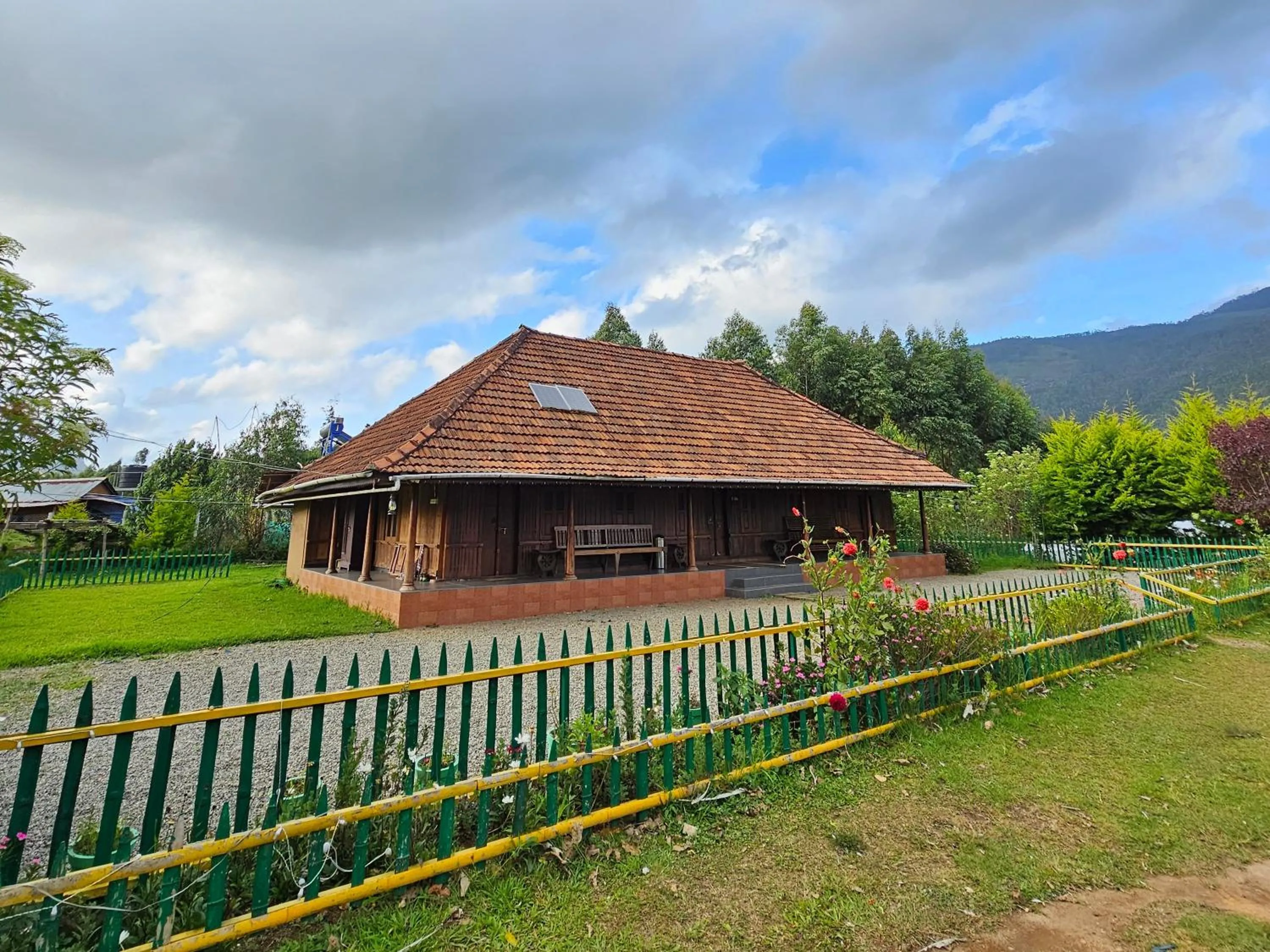 NATURE CASTLE -Traditional villa,Vattavada