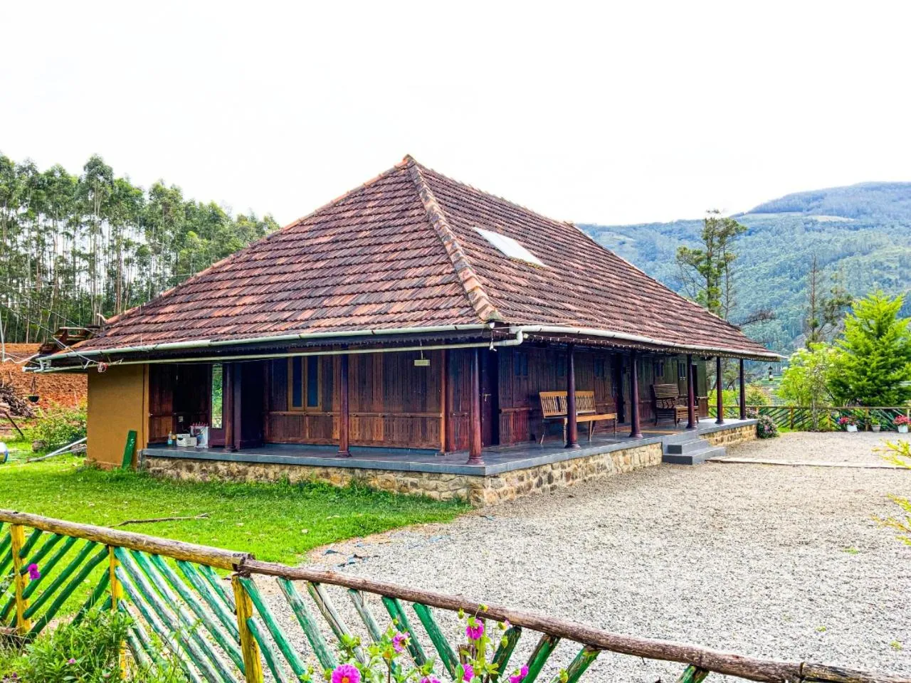 NATURE CASTLE -Traditional villa,Vattavada