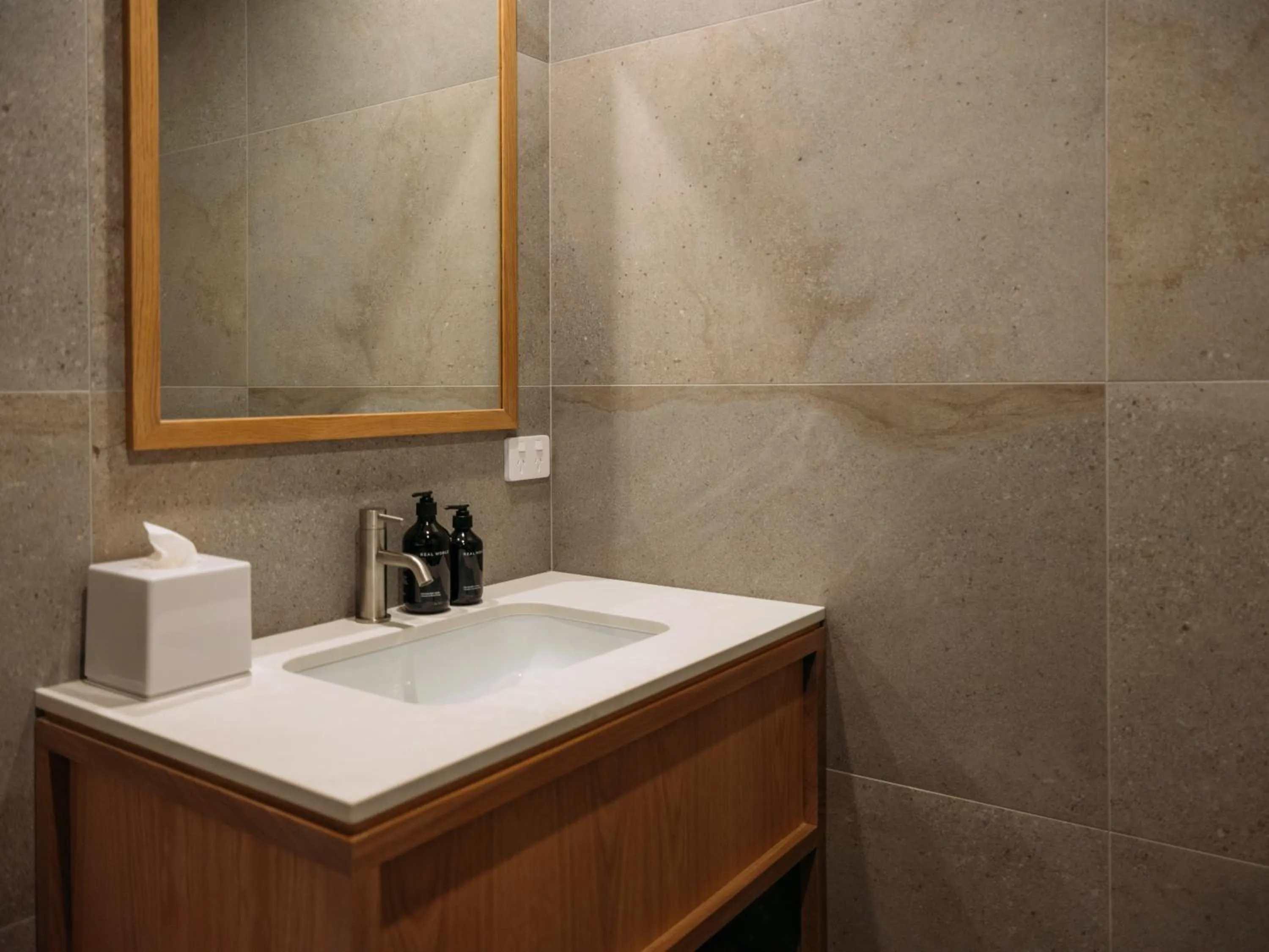 Bathroom in Porters Boutique Hotel