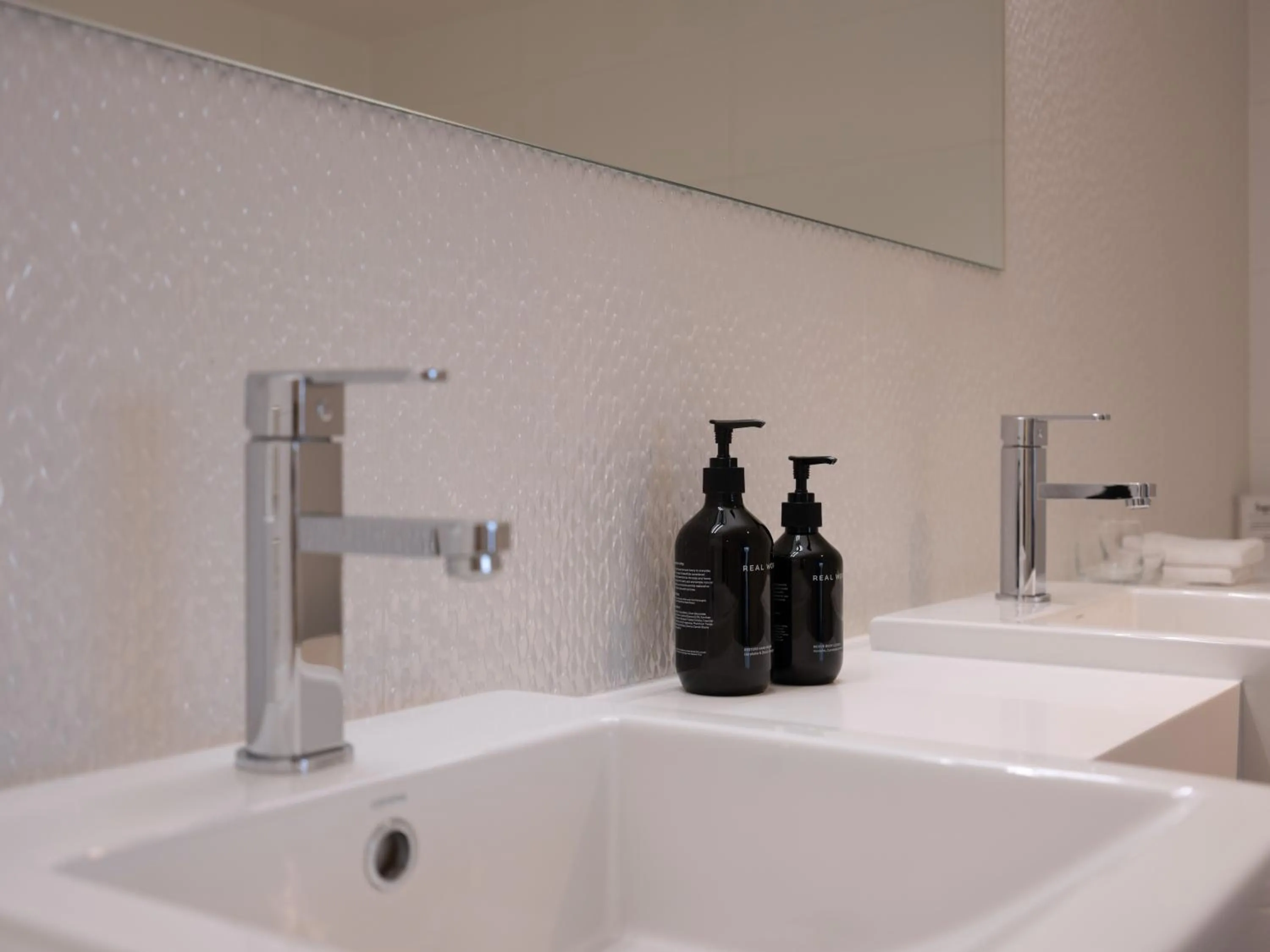 Bathroom in Porters Boutique Hotel