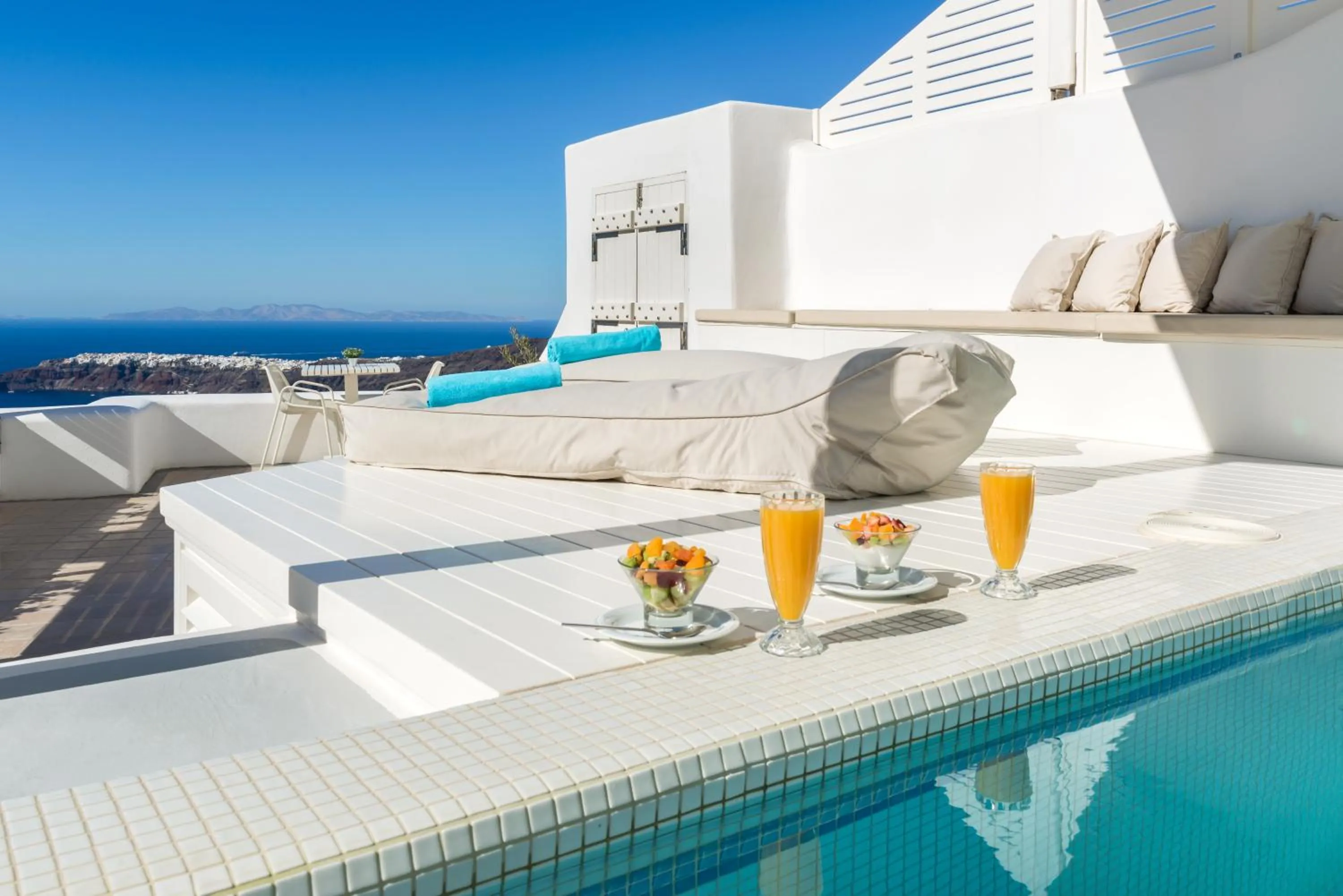 Balcony/Terrace in White Santorini