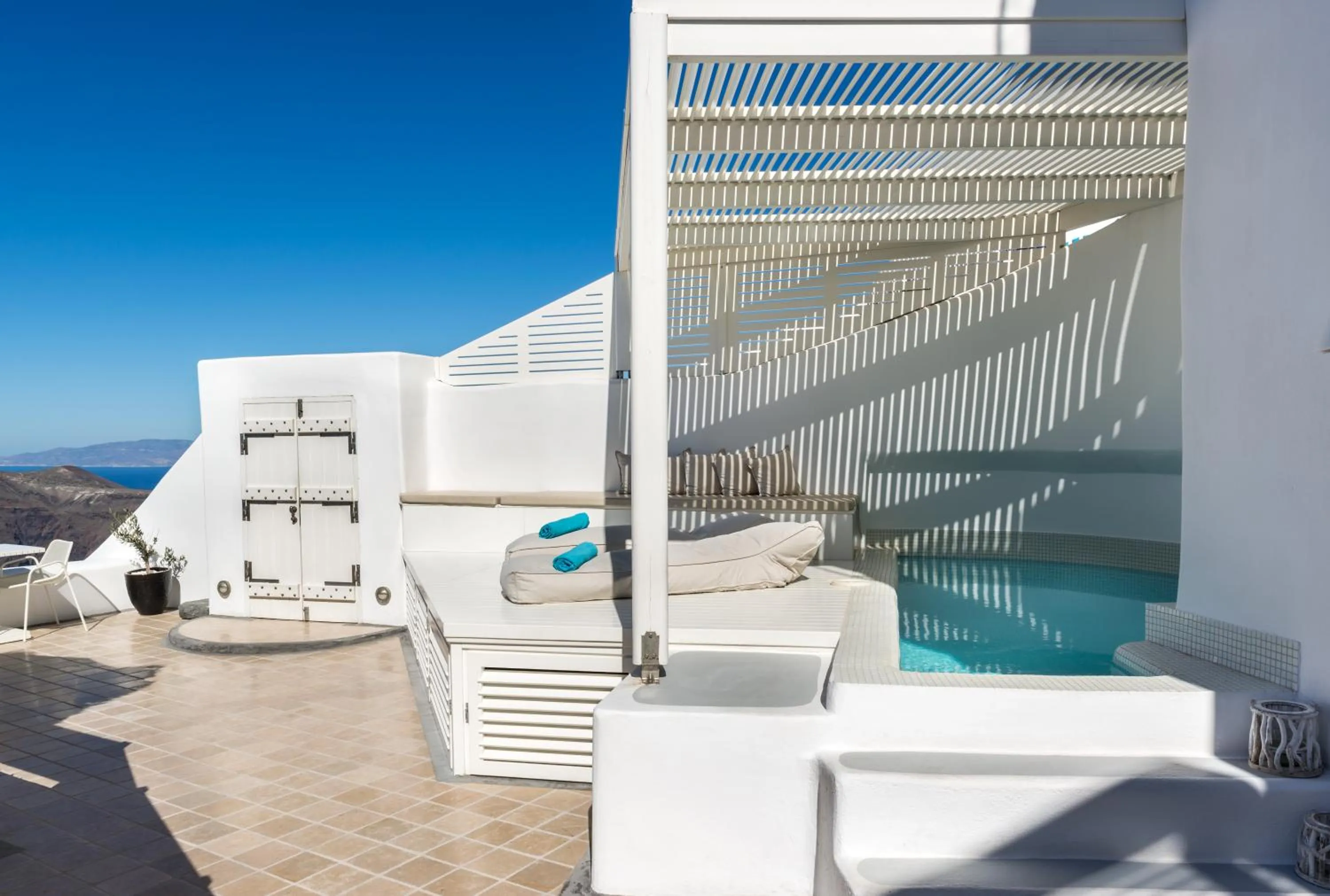 Balcony/Terrace in White Santorini