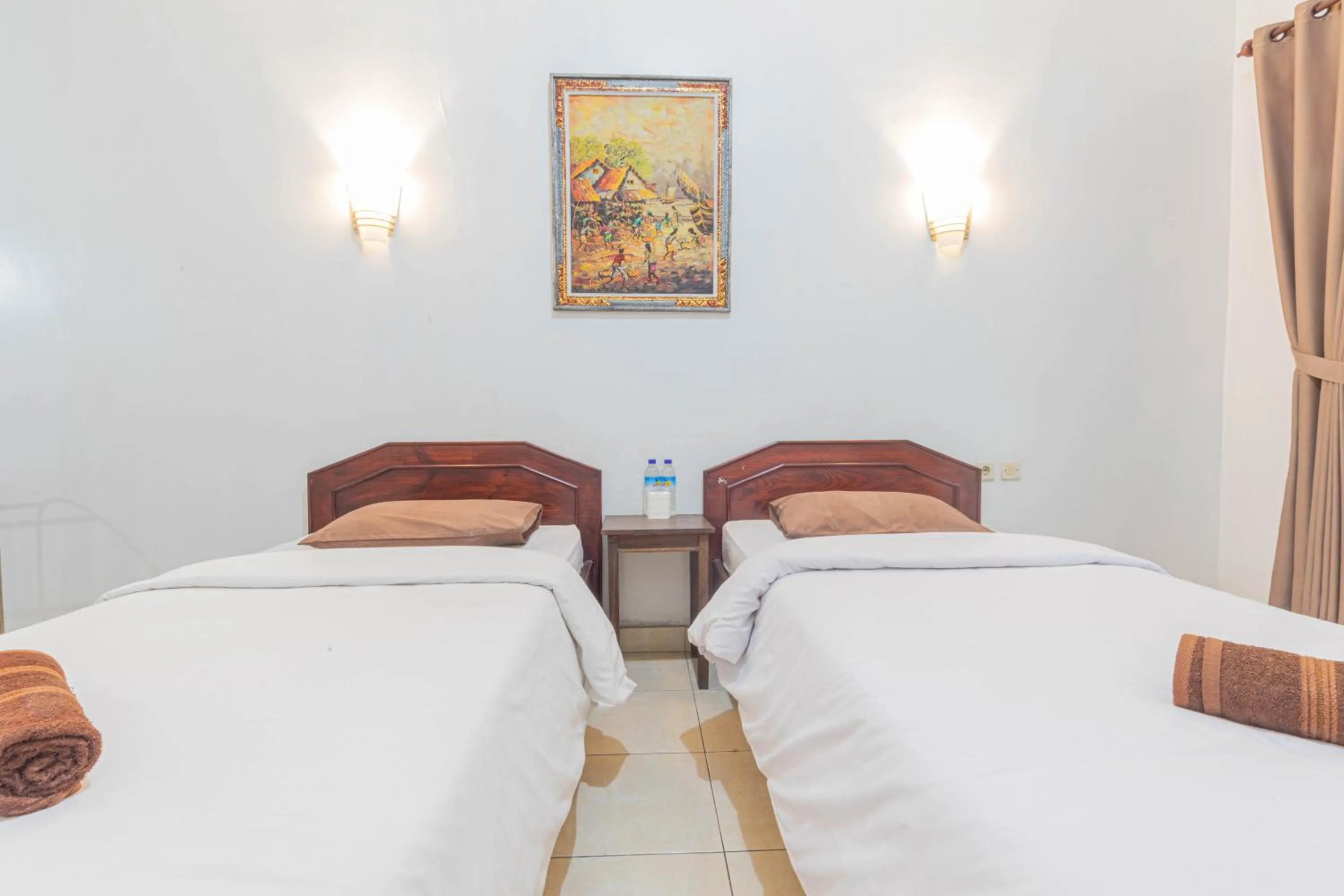 Bedroom, Bed in Transit Inn Senggigi
