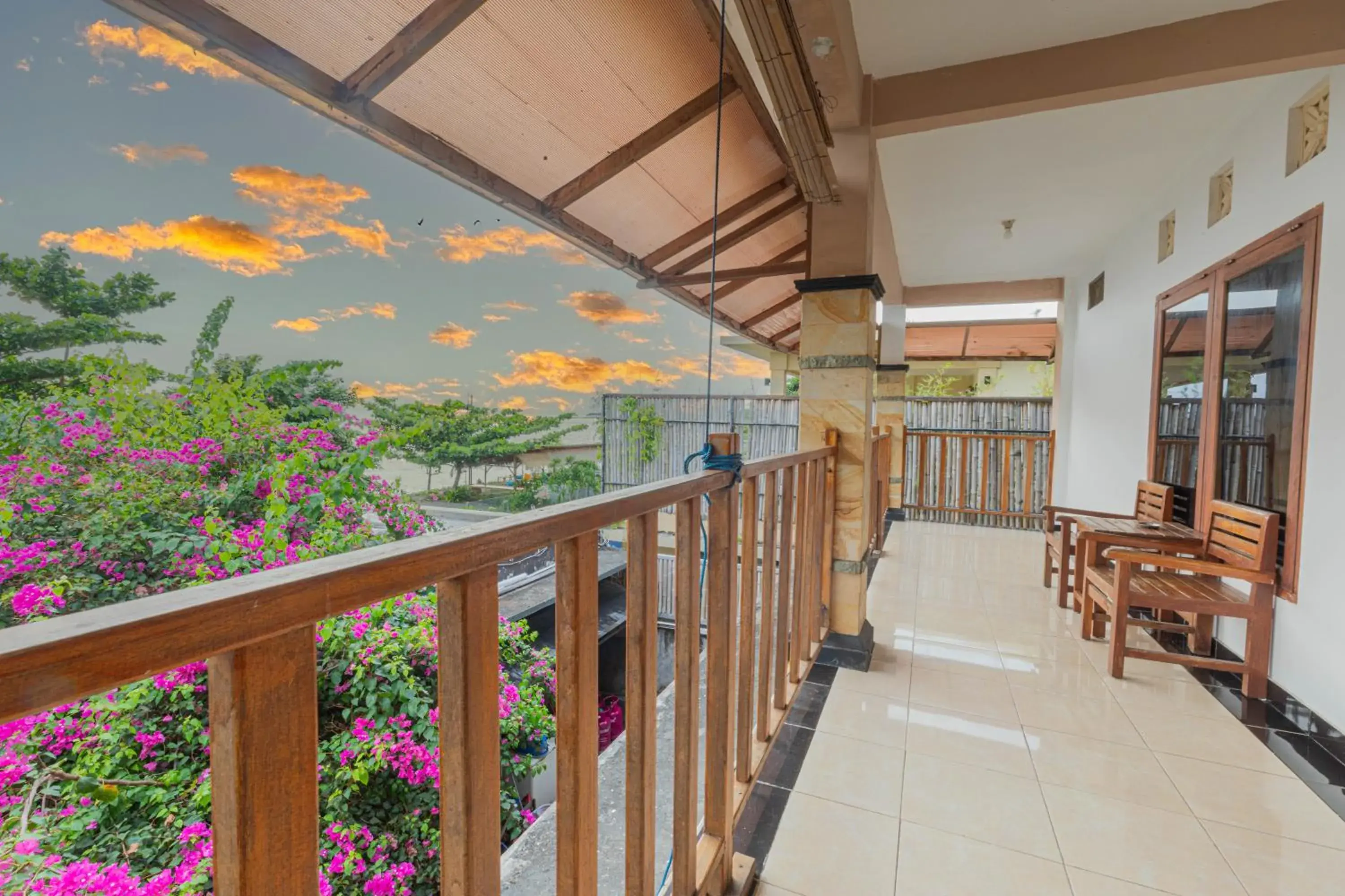 Transit Inn Senggigi Transit Inn Senggigi