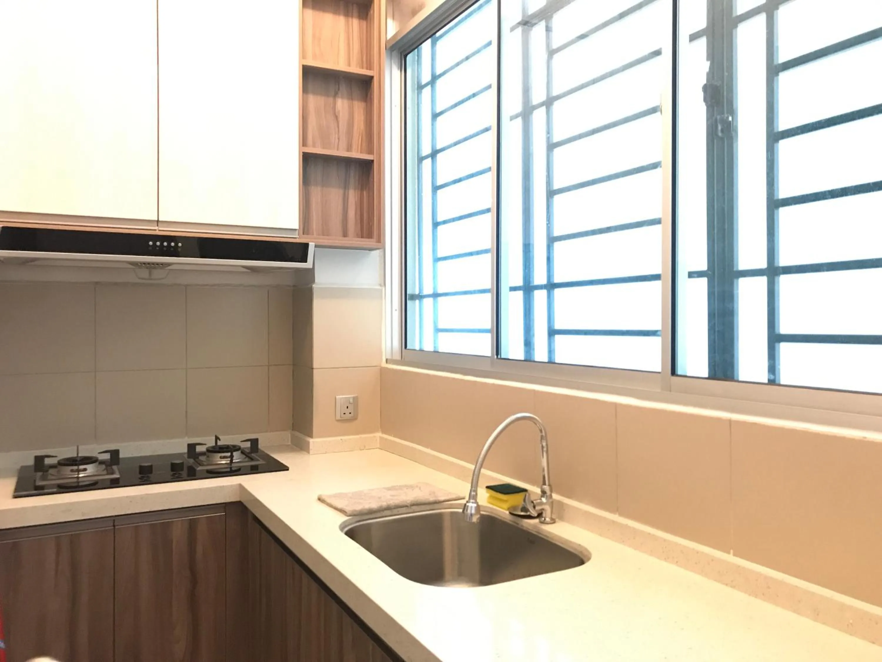 Kitchen or kitchenette in Sunset Seaview Vacation Condos @ IMAGO Shopping Mall