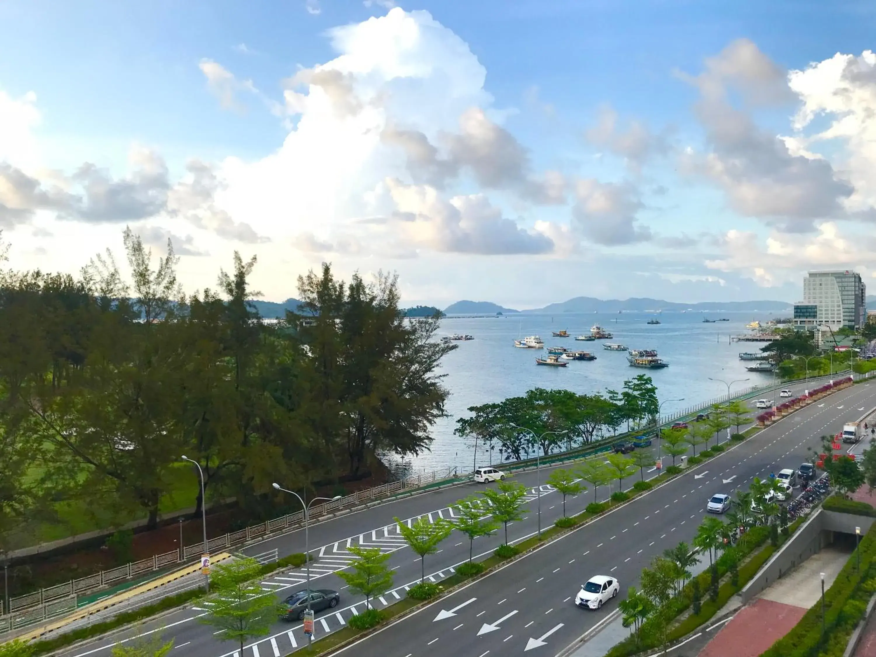 On site in Sunset Seaview Vacation Condos @ IMAGO Shopping Mall On site in Sunset Seaview Vacation Condos @ IMAGO Shopping Mall