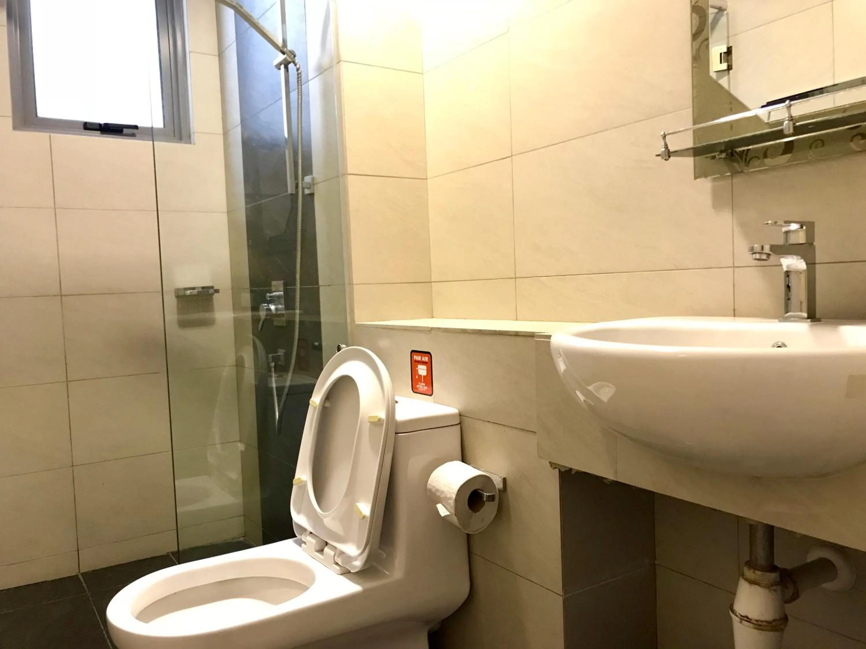 Shower in Sunset Seaview Vacation Condos @ IMAGO Shopping Mall