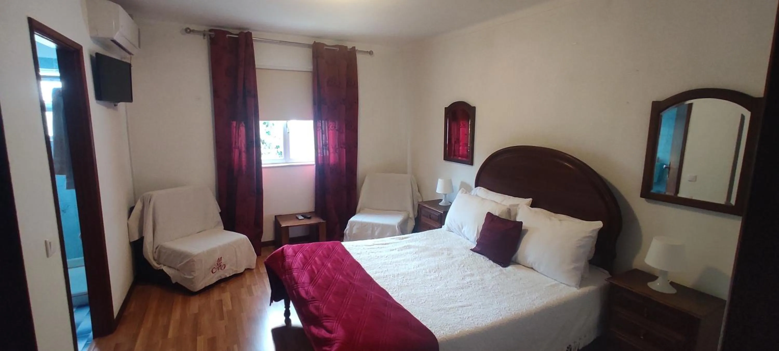 Toilet, Bed in Residencial Do Rita em Rio Caldo