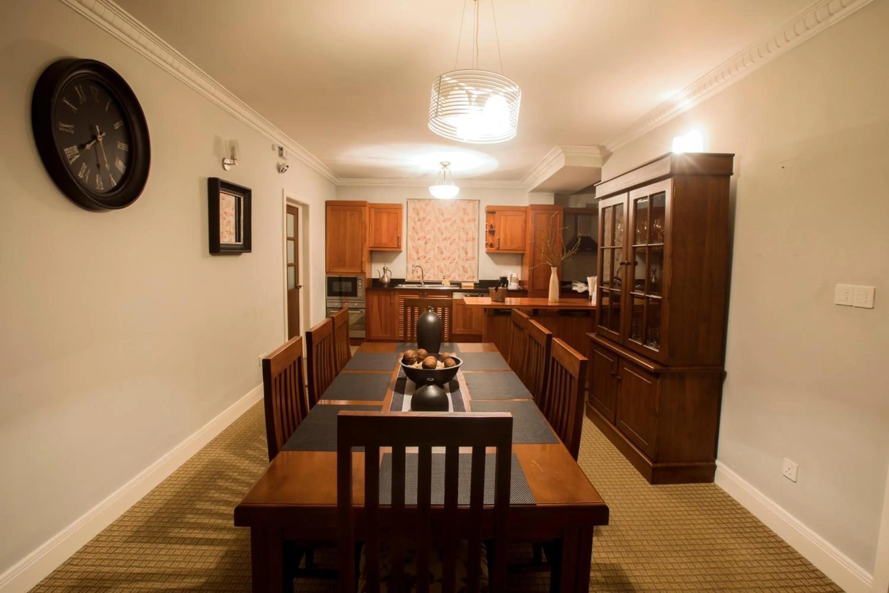 Restaurant/places to eat, Dining Area in Little England by Celeste