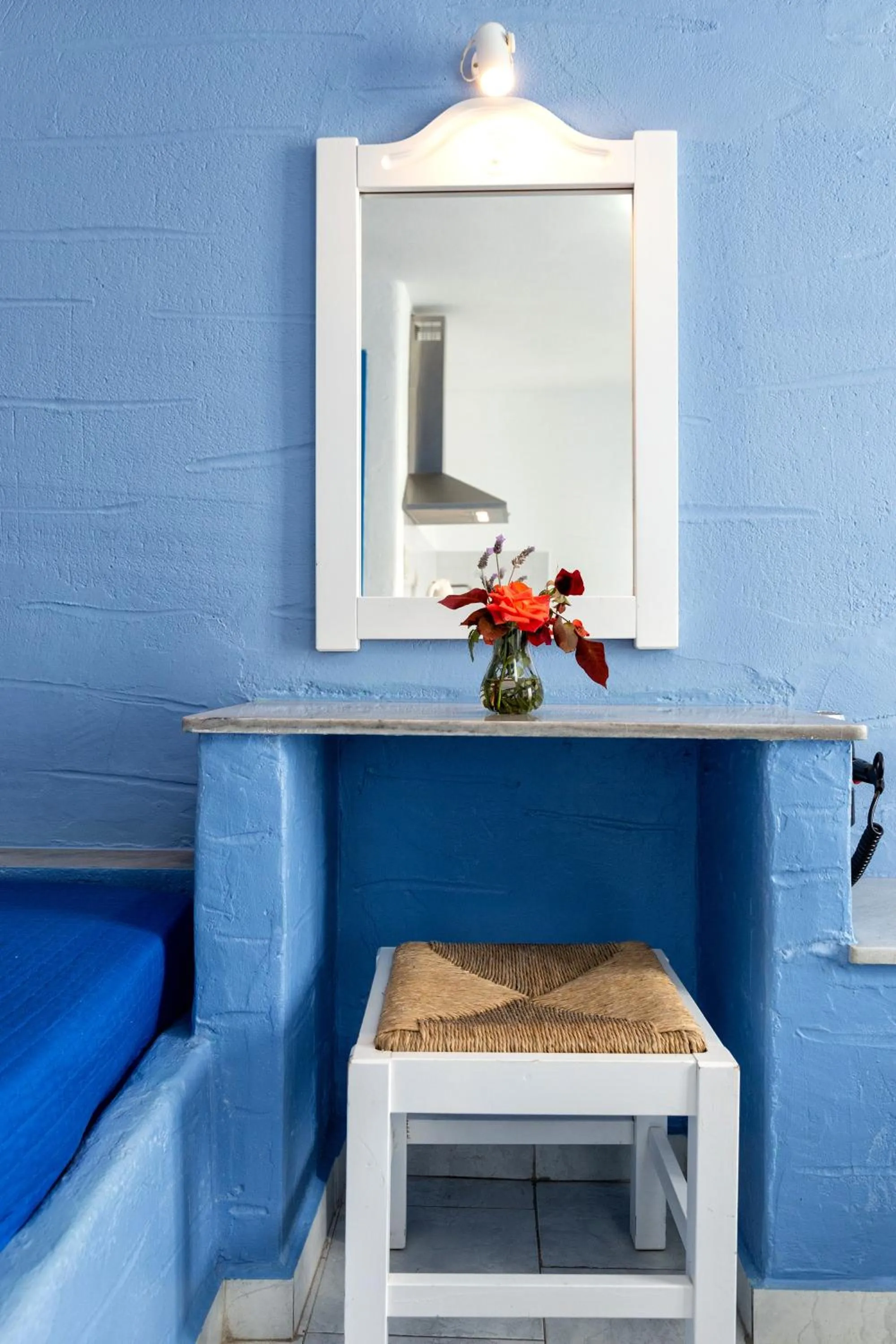 Decorative detail in Stratos Apartments & Studios