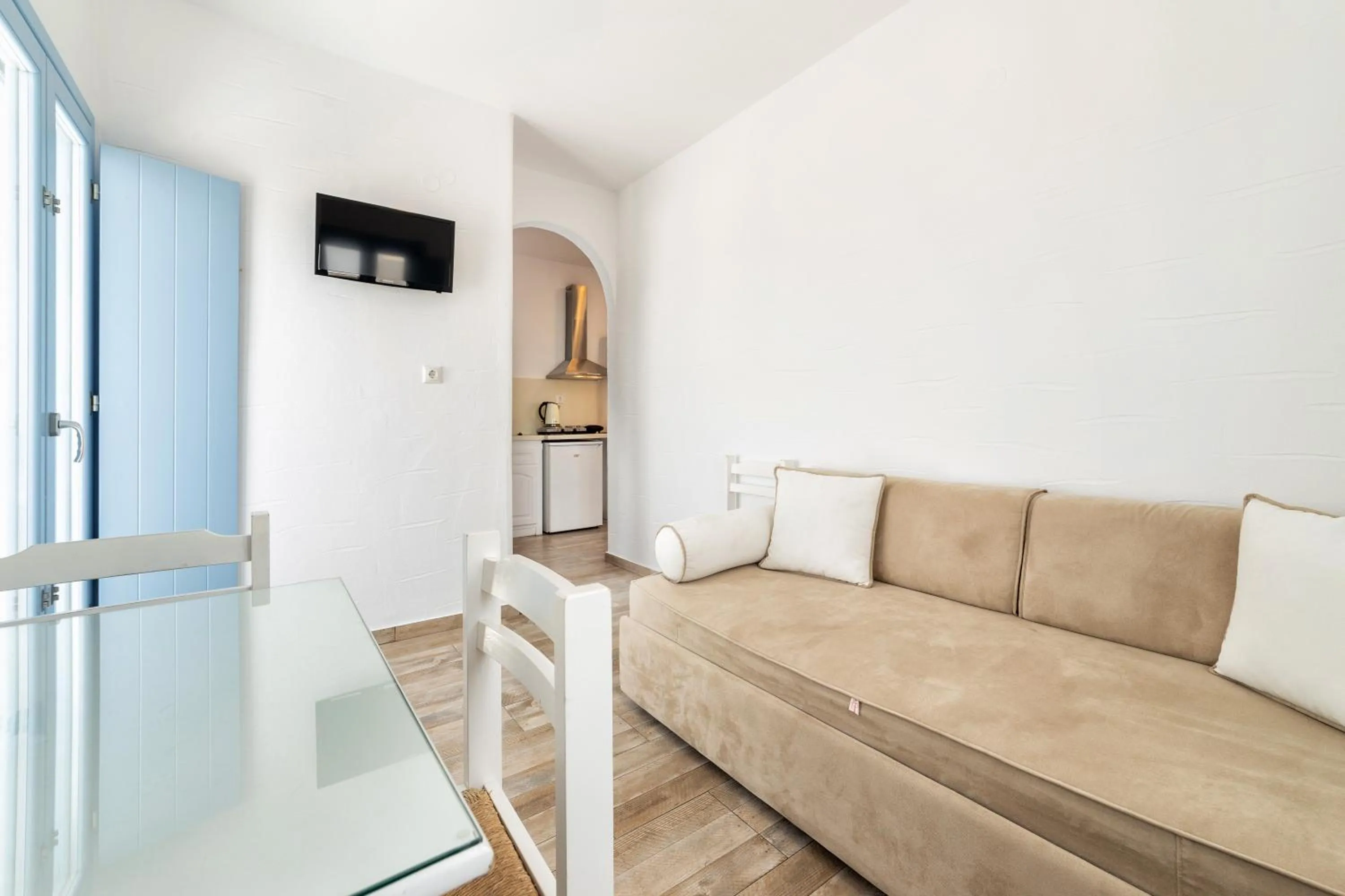 Kitchen or kitchenette in Stratos Apartments & Studios