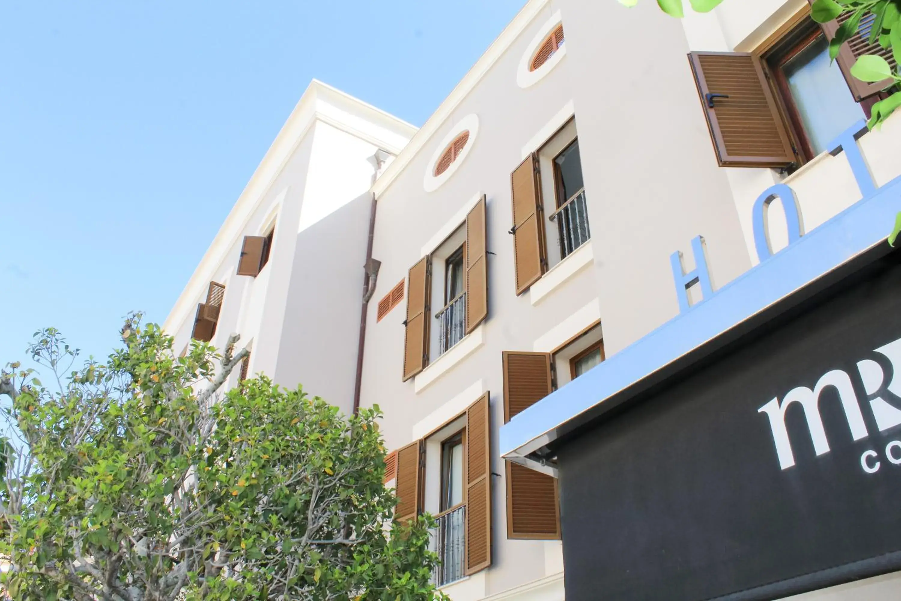 Facade/entrance in Hotel MR Costa Blanca Facade/entrance in Hotel MR Costa Blanca