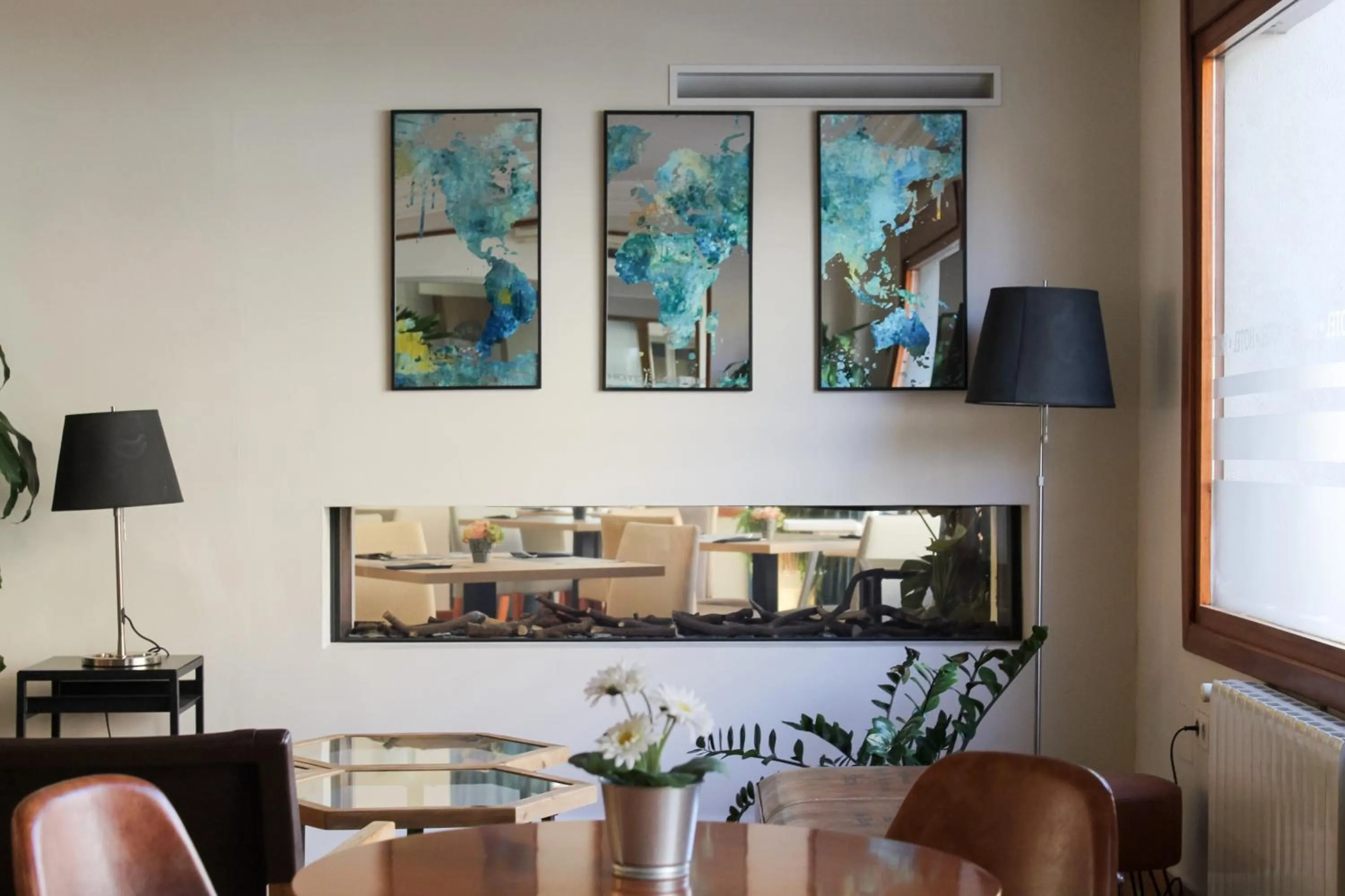 Lounge or bar in Hotel MR Costa Blanca