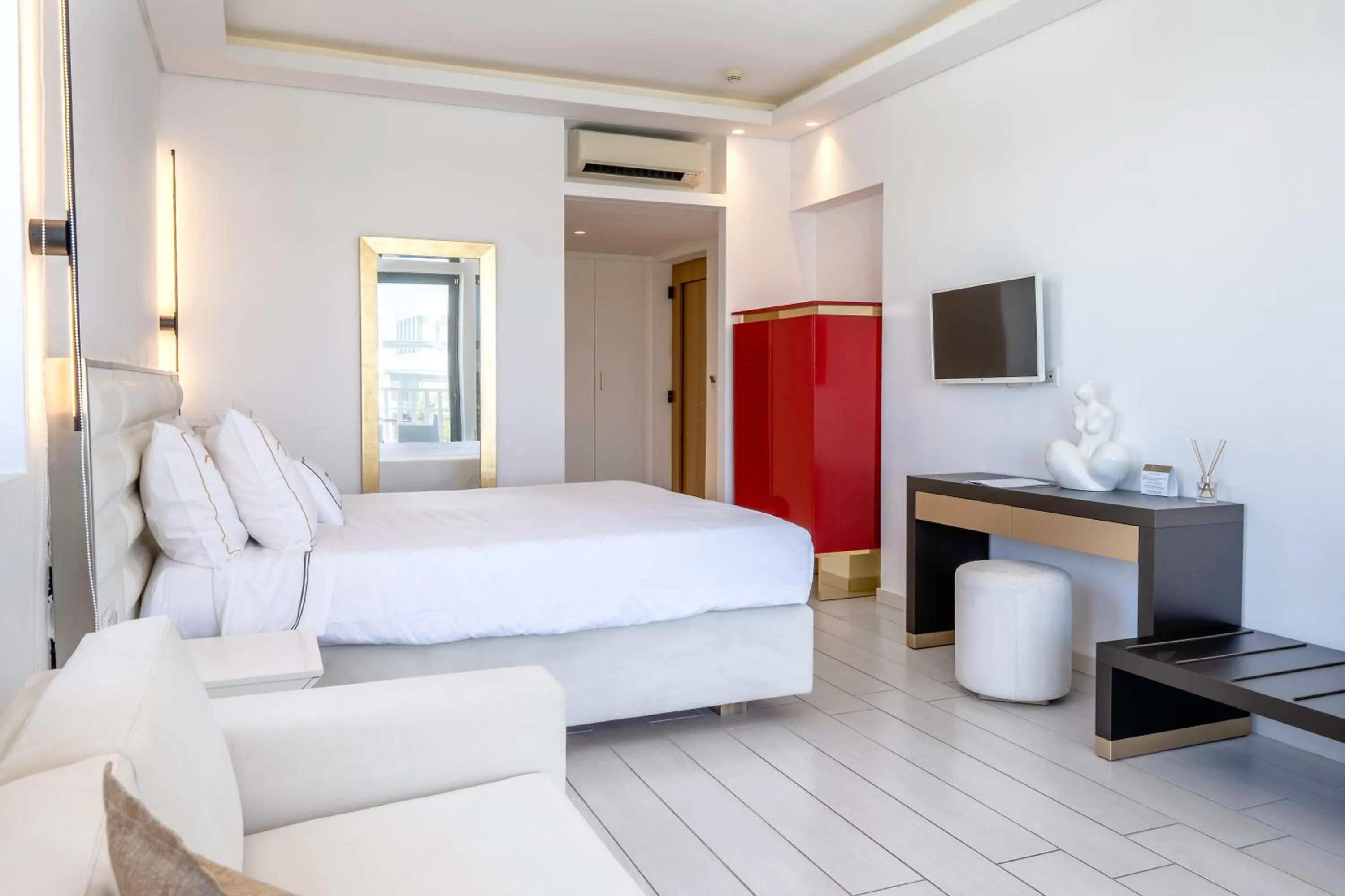 Bedroom, Bed in Diamond Deluxe Hotel - Adults Only