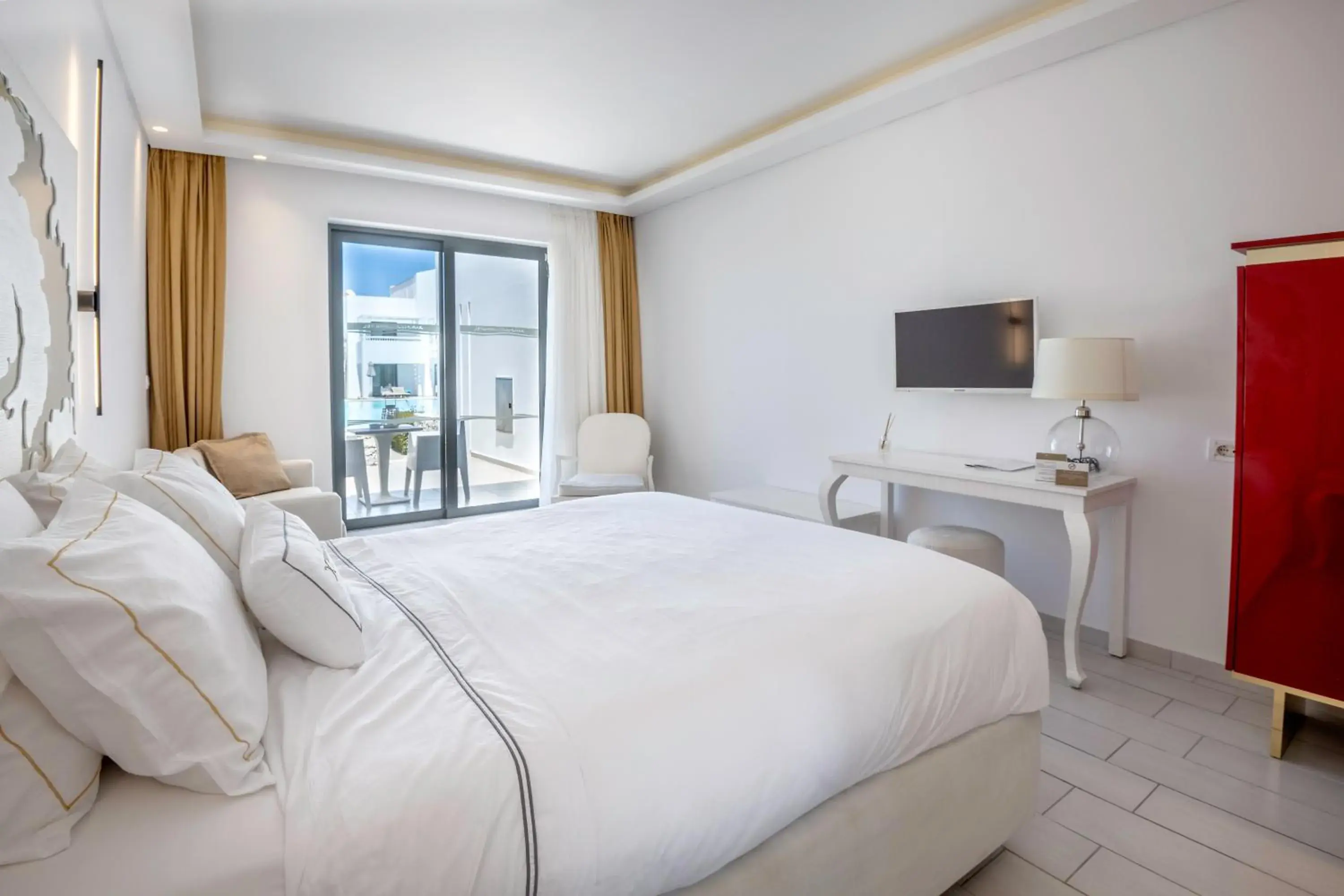 Superior Front Pool Room Swim-up in Diamond Deluxe Hotel - Adults Only Superior Front Pool Room Swim-up in Diamond Deluxe Hotel - Adults Only