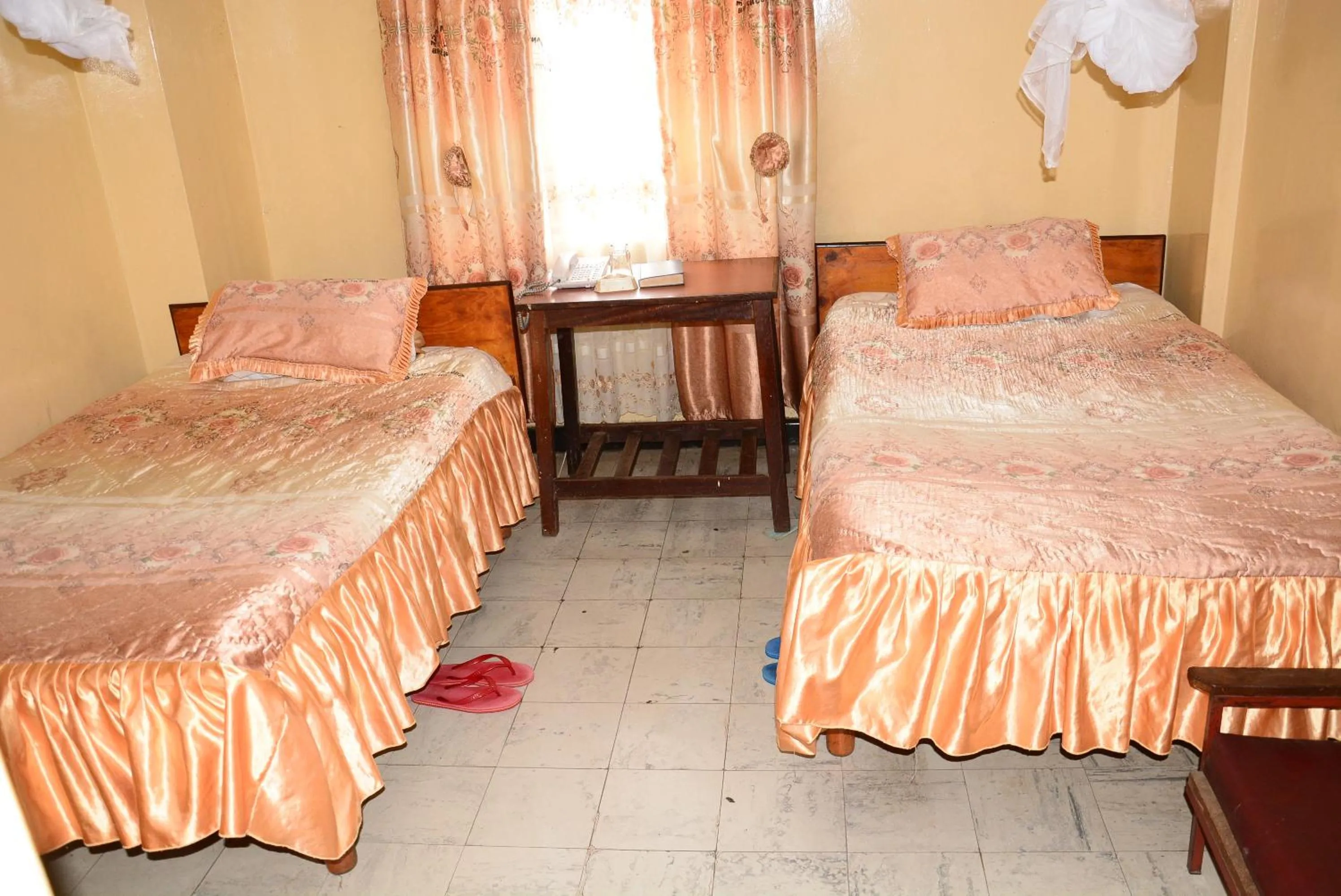 Day, Bed in New Swanga