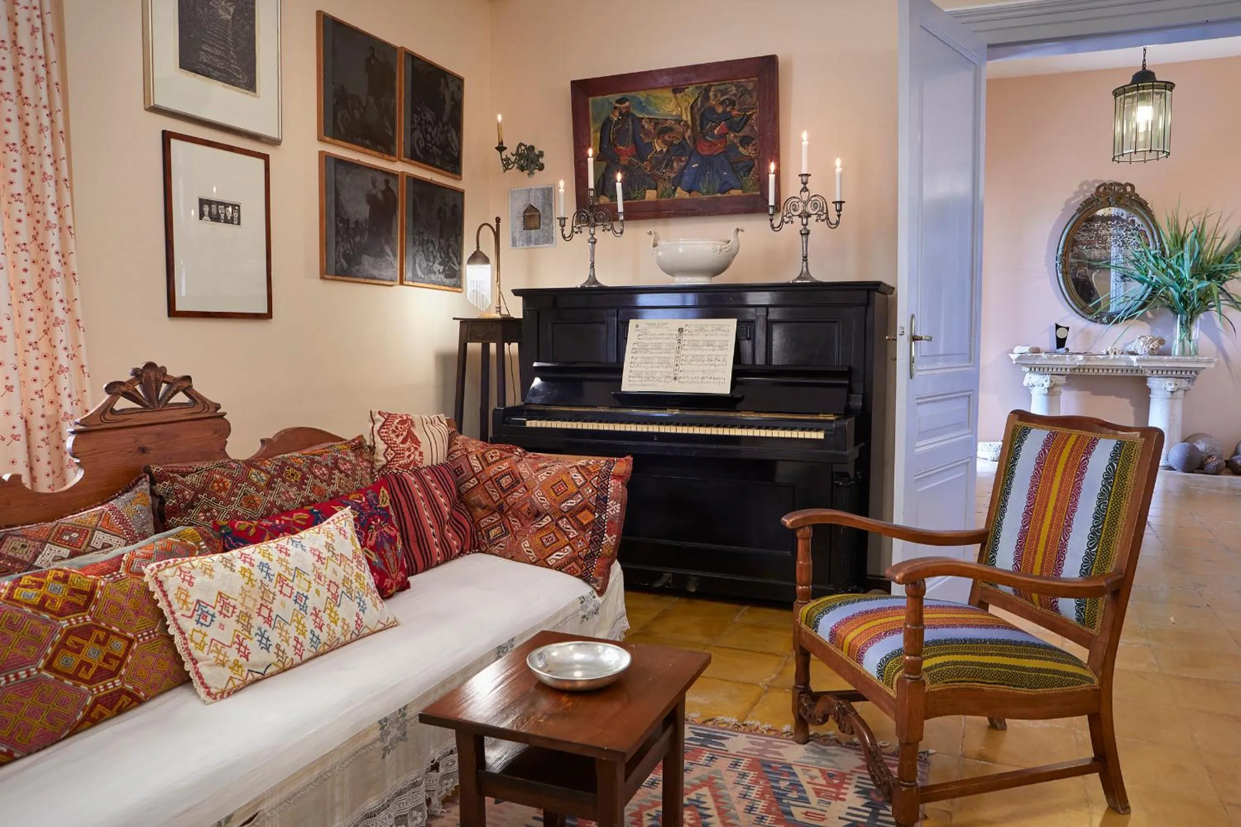 Living room in Doma Hotel