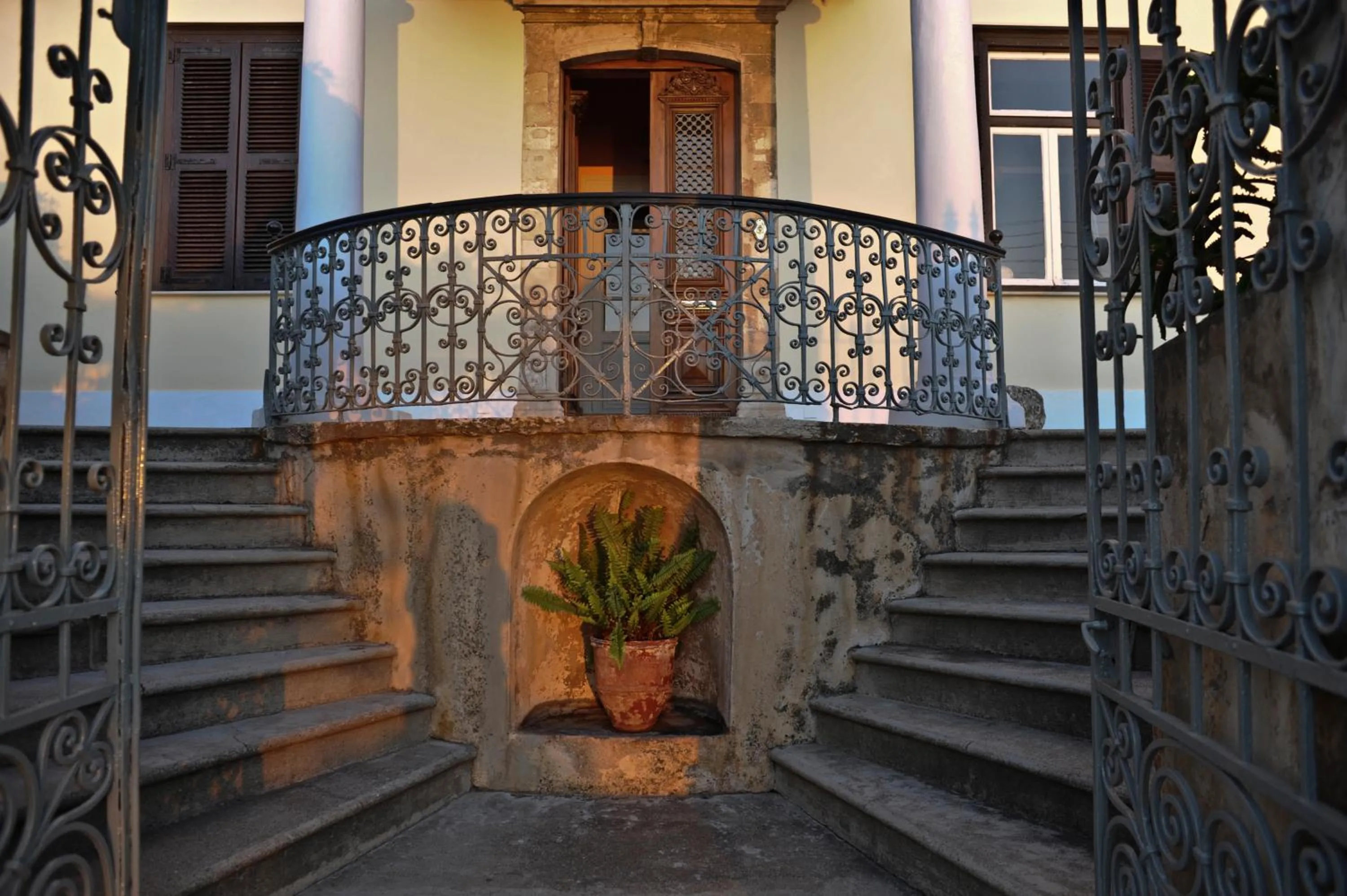 Facade/entrance in Doma Hotel