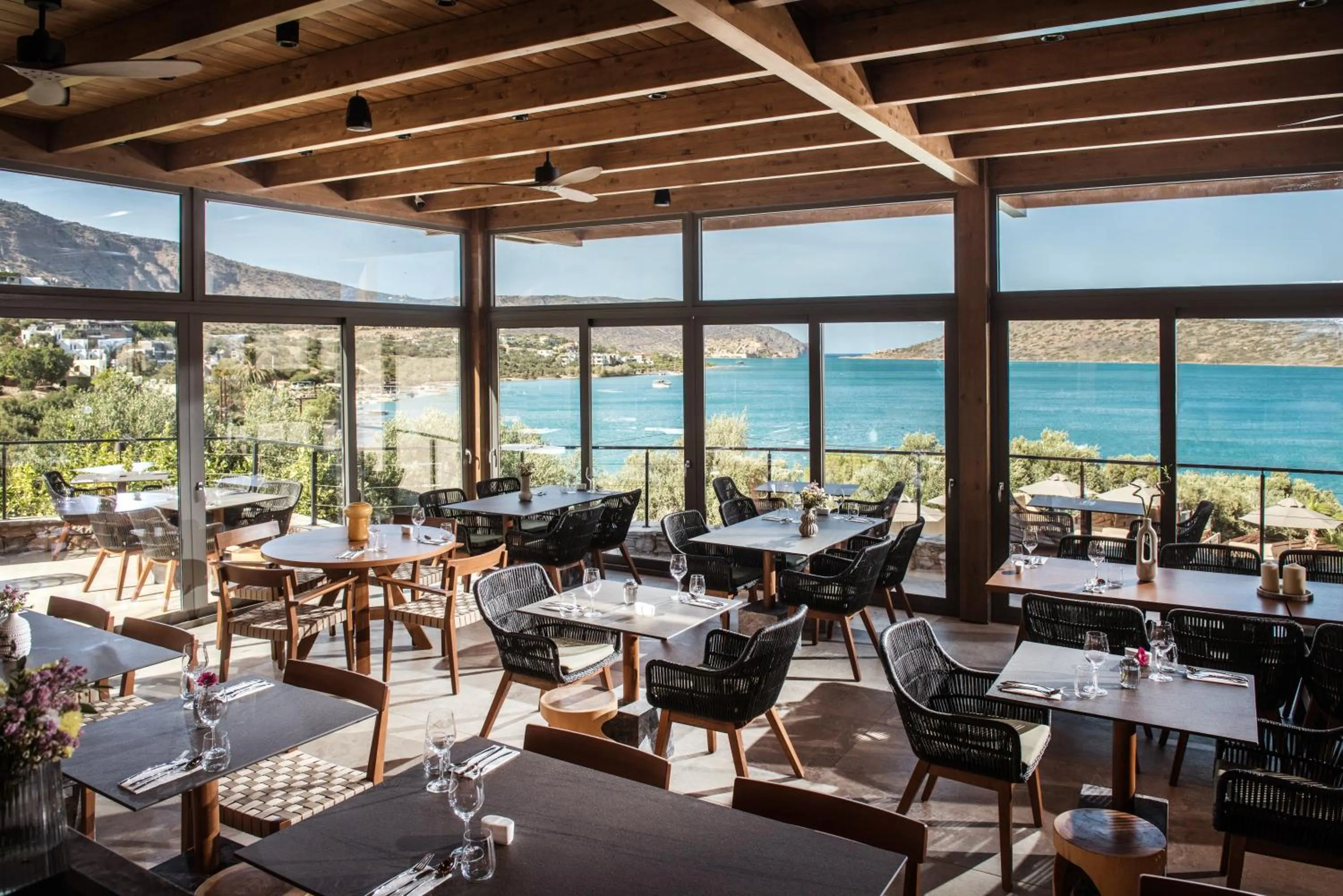 Restaurant/places to eat in Enorme Infinity Elounda - Adults Only