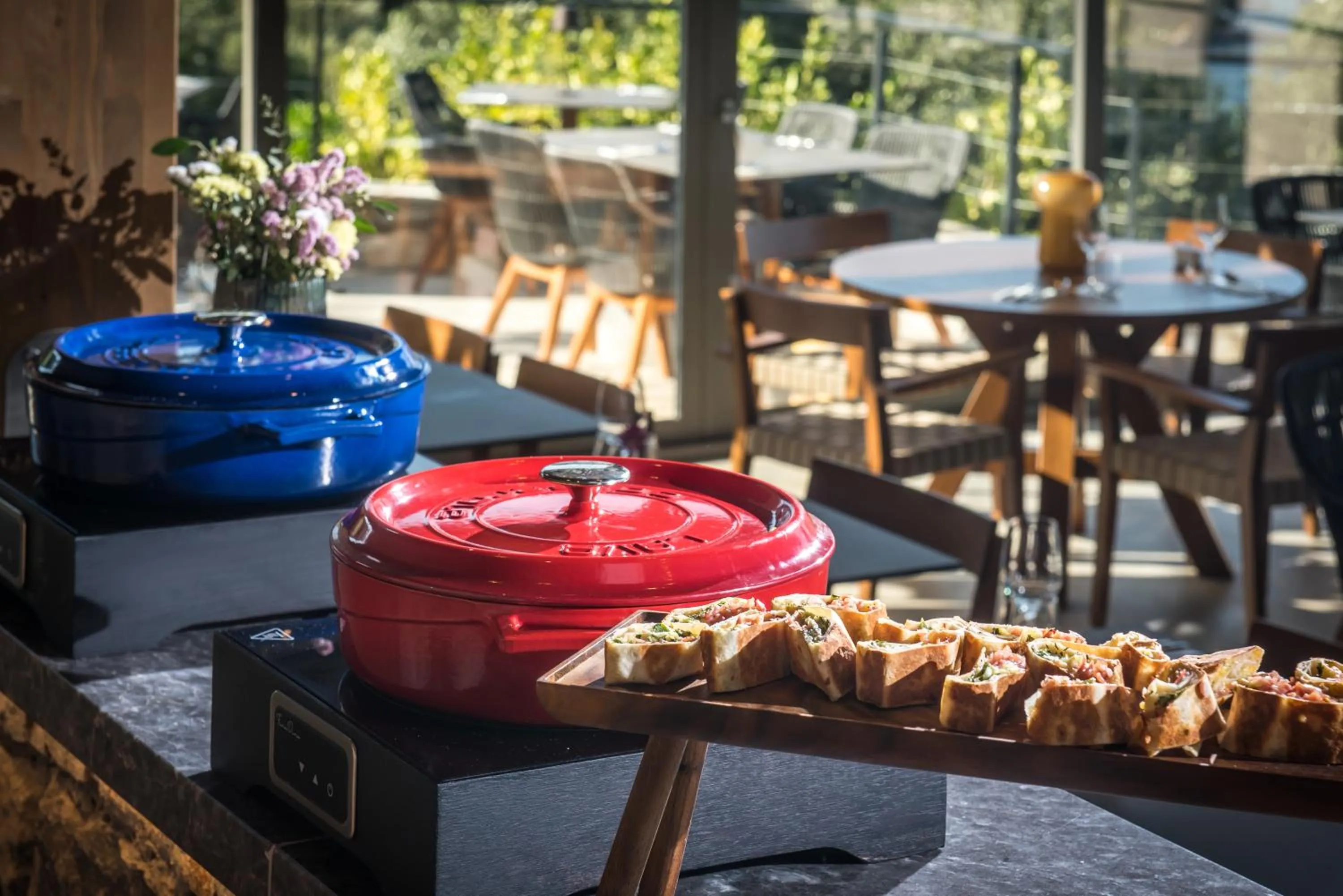 Food and drinks in Enorme Infinity Elounda - Adults Only