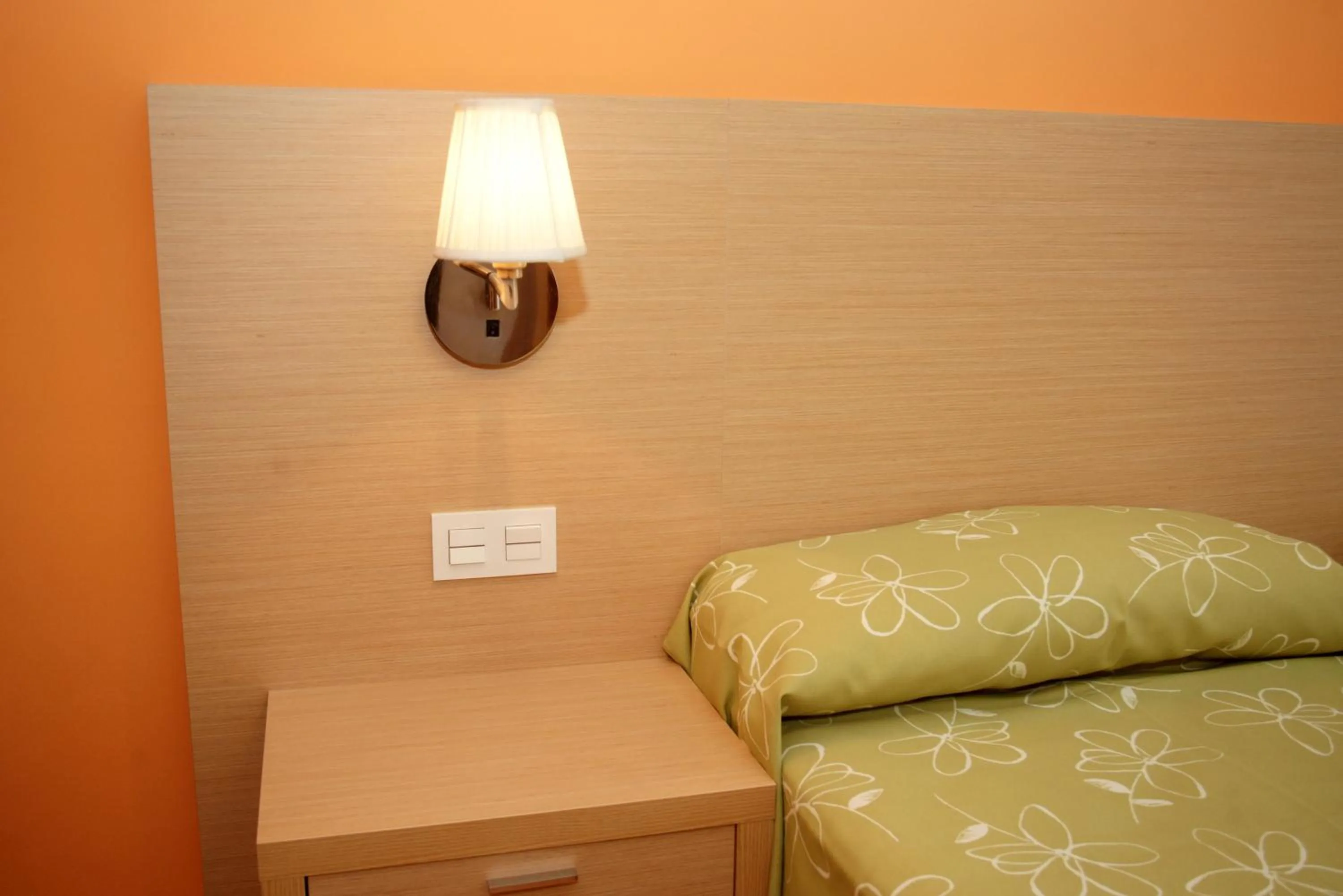 Bedroom, Bed in Hotel Golden